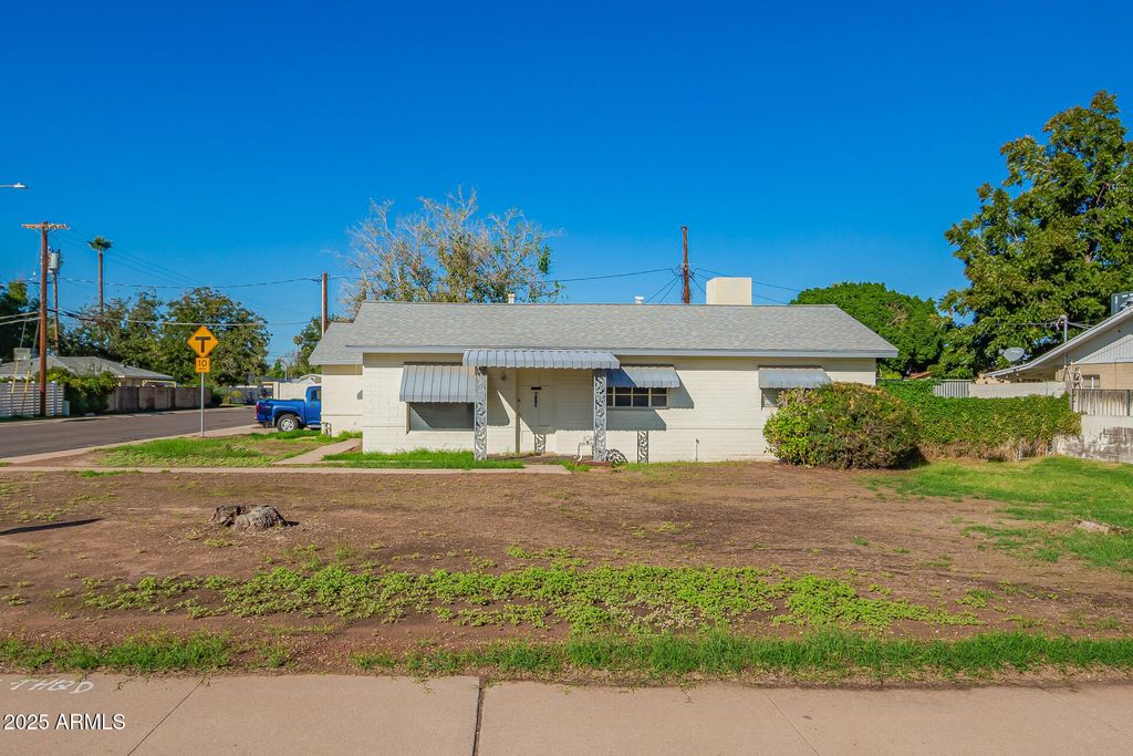 Photo of 936 N Grand Street, Mesa, AZ 85201 (MLS # 6932600)