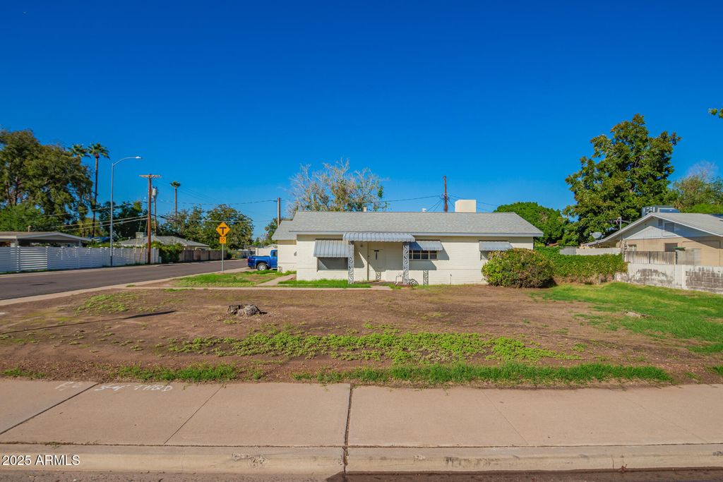 Photo of 936 N Grand Street, Mesa, AZ 85201 (MLS # 6932600)
