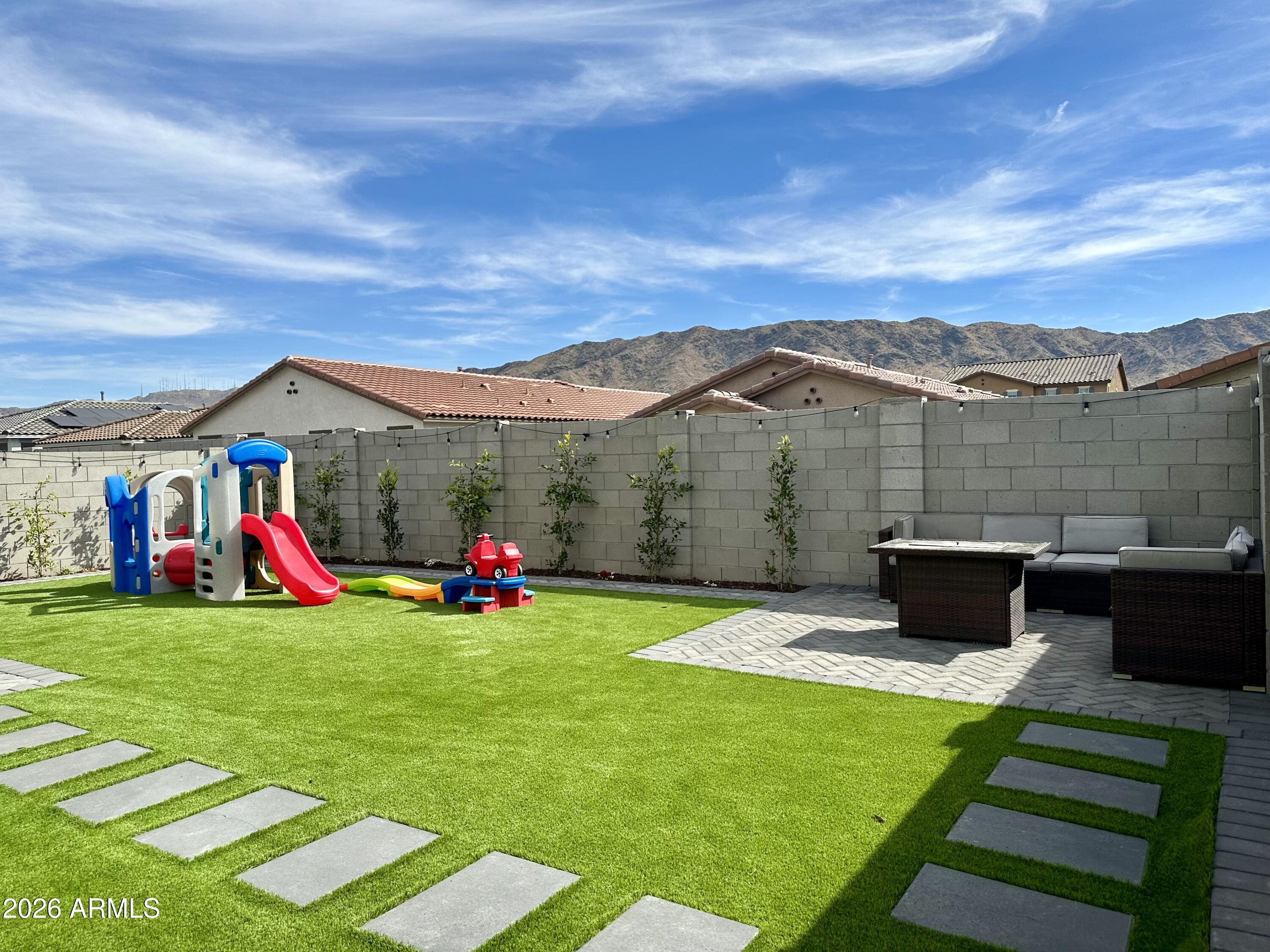 2831 W THURMAN Drive