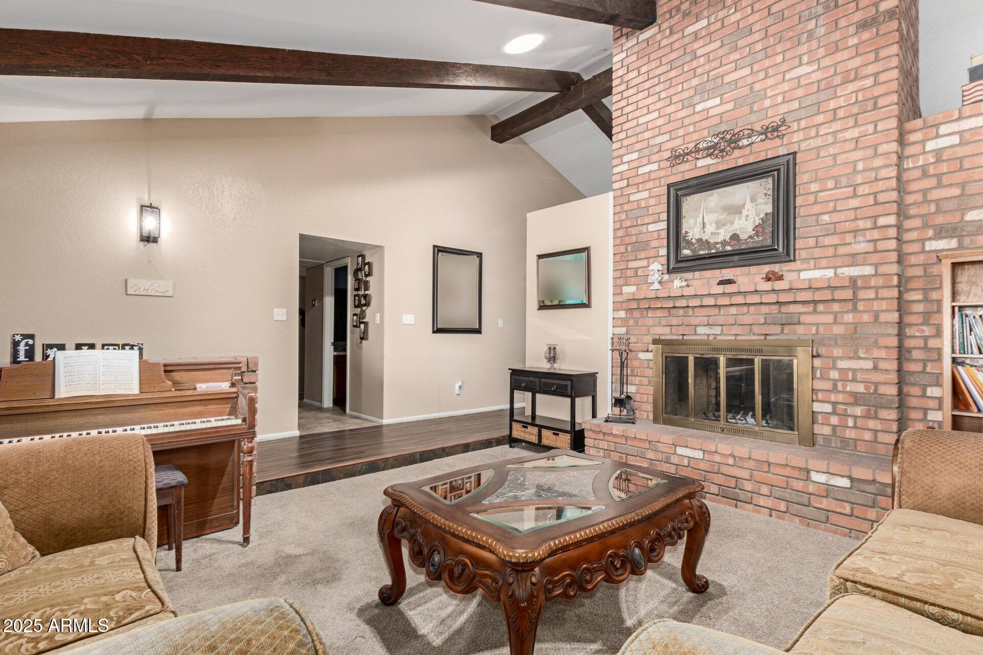 2525 E EVERGREEN Street