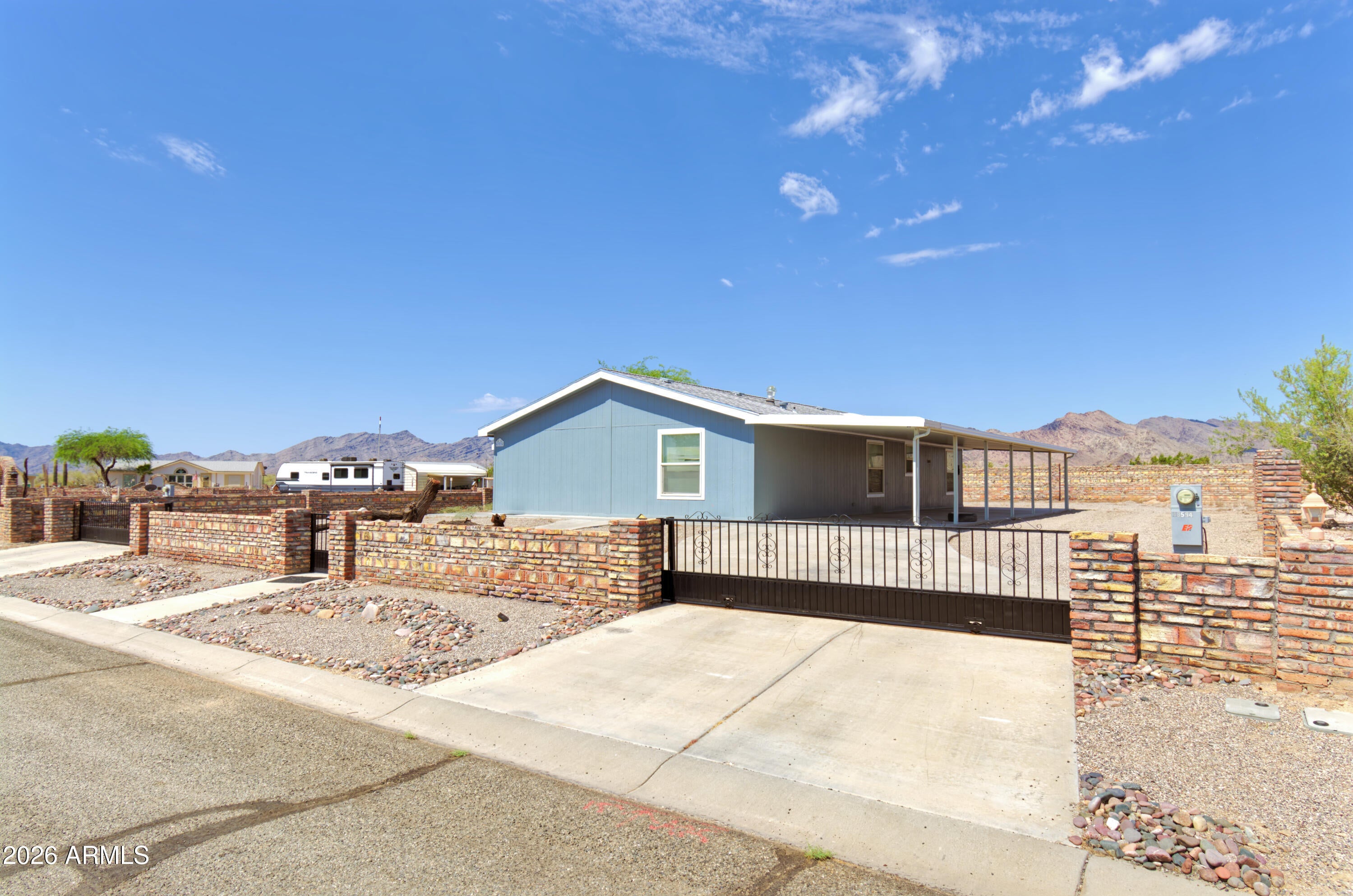 49594 EMERALD Avenue