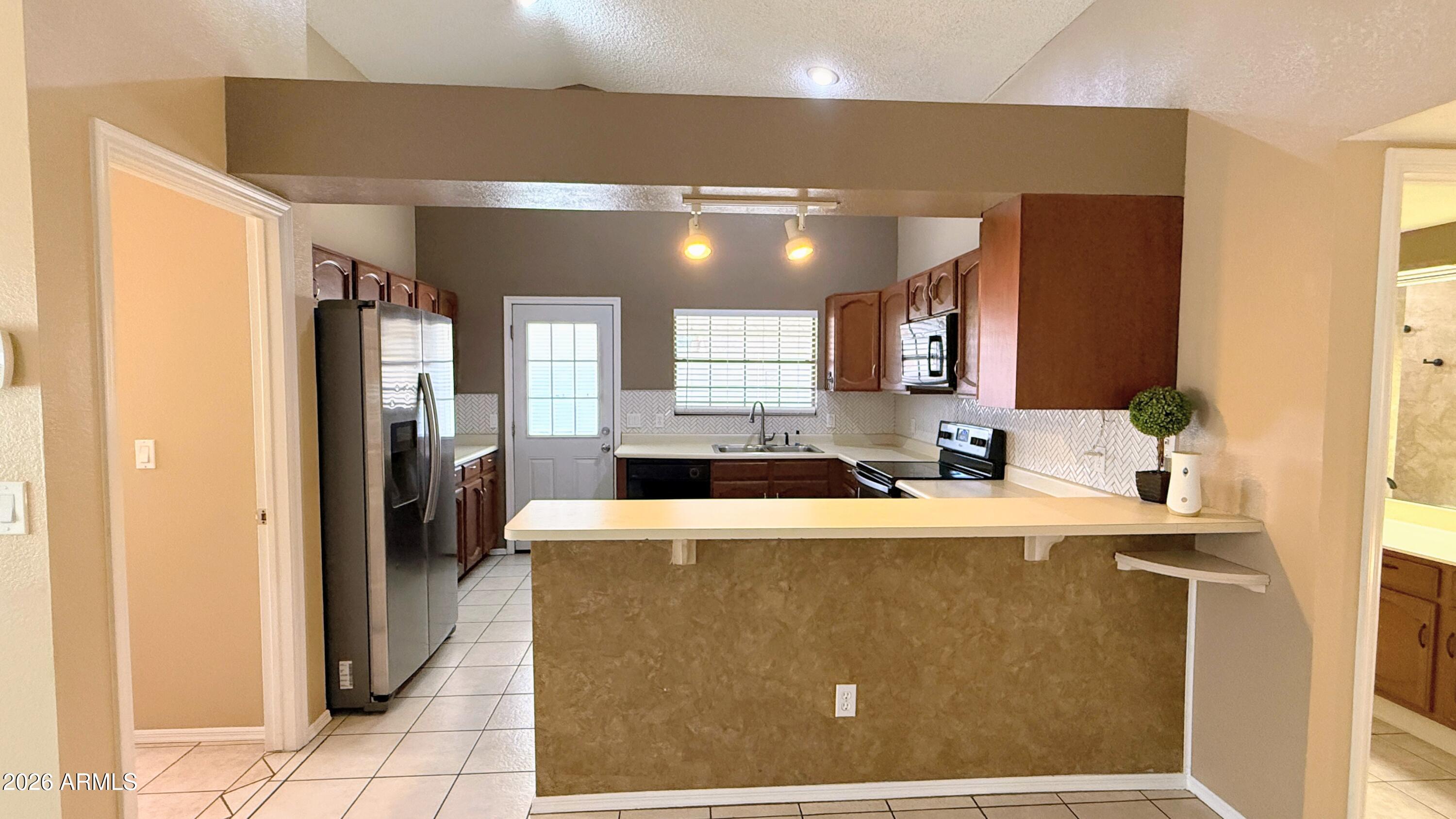 4148 W VILLA MARIA Drive