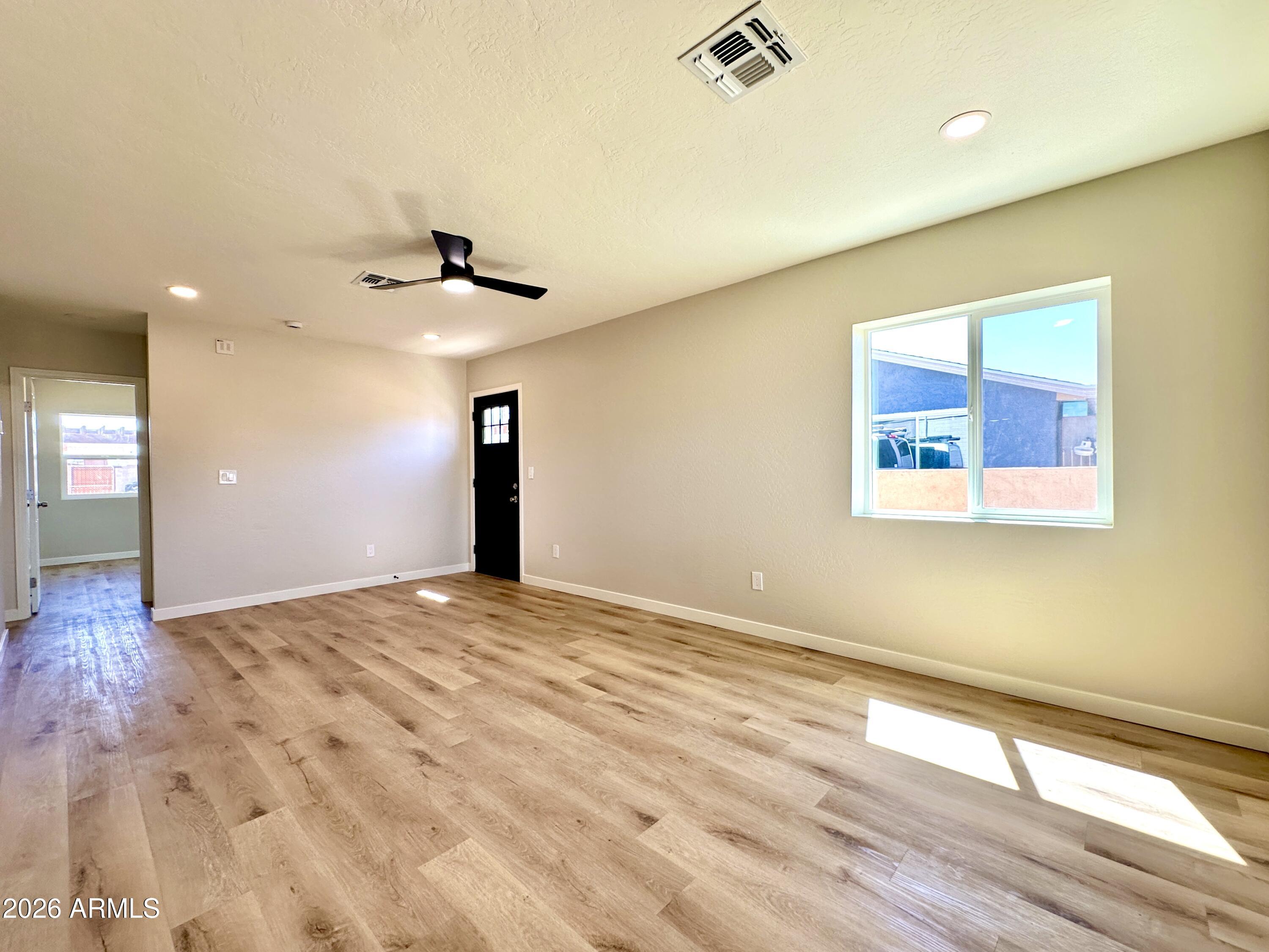 408 N MORRISON Avenue