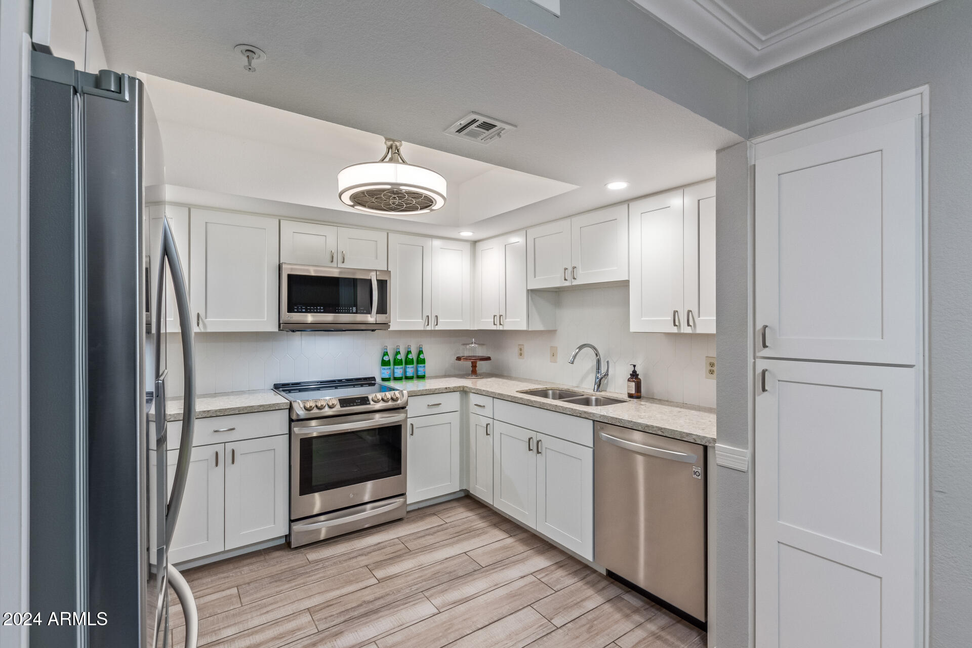 4200 N MILLER Road 309