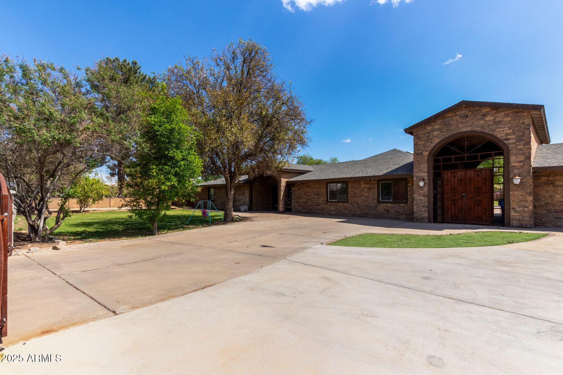 2043 E Quartz Street