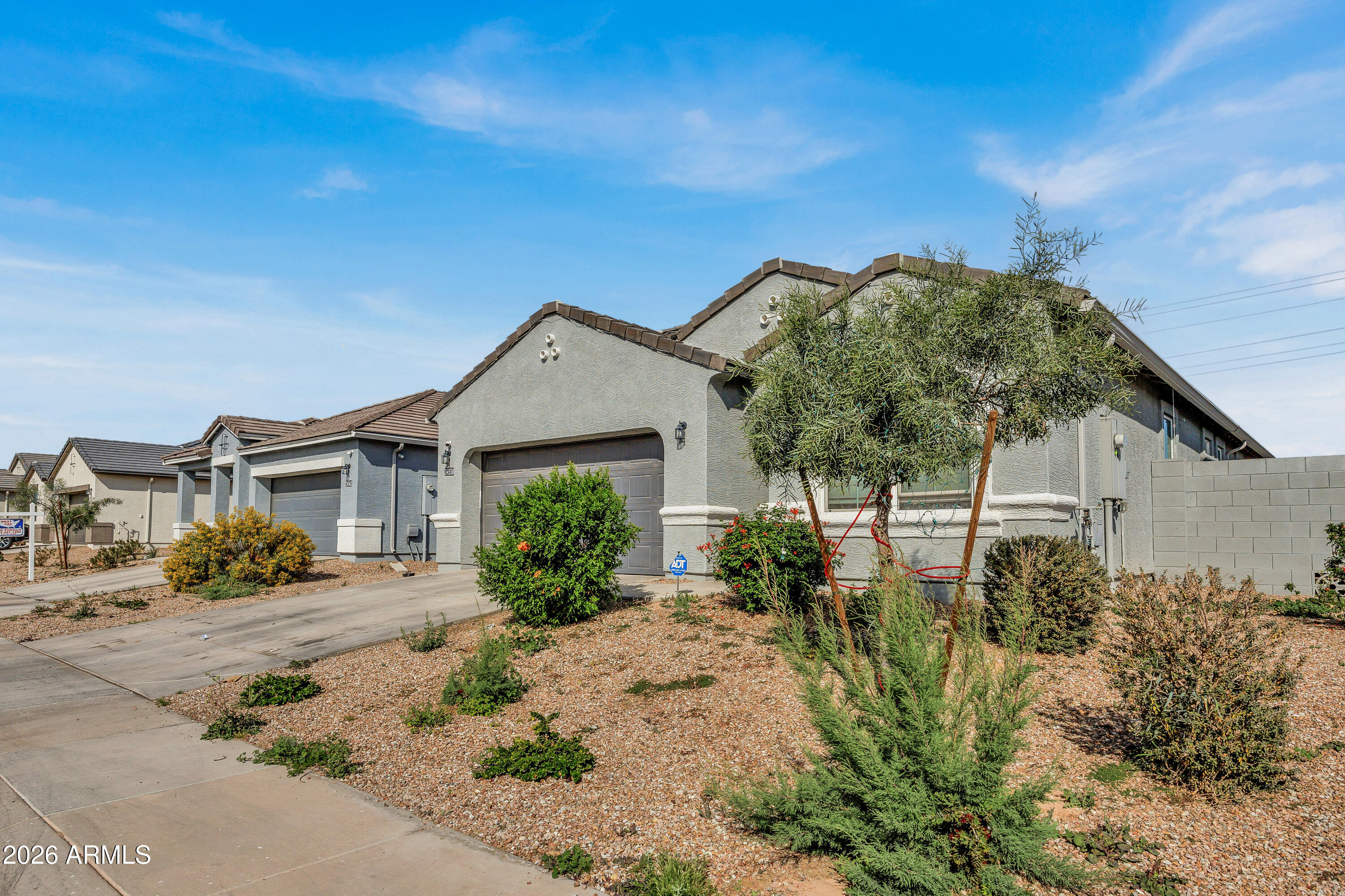 24550 W RAYMOND Street