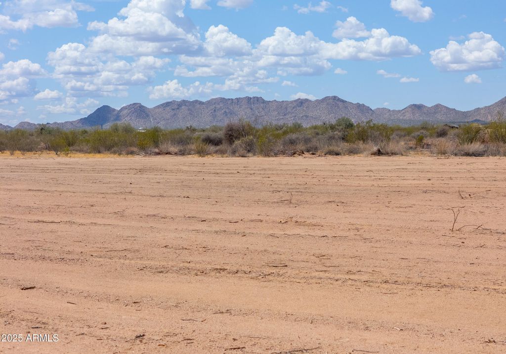 Photo of 0 N Jakobs Lane #0, Maricopa, AZ 85139 (MLS # 6846765)