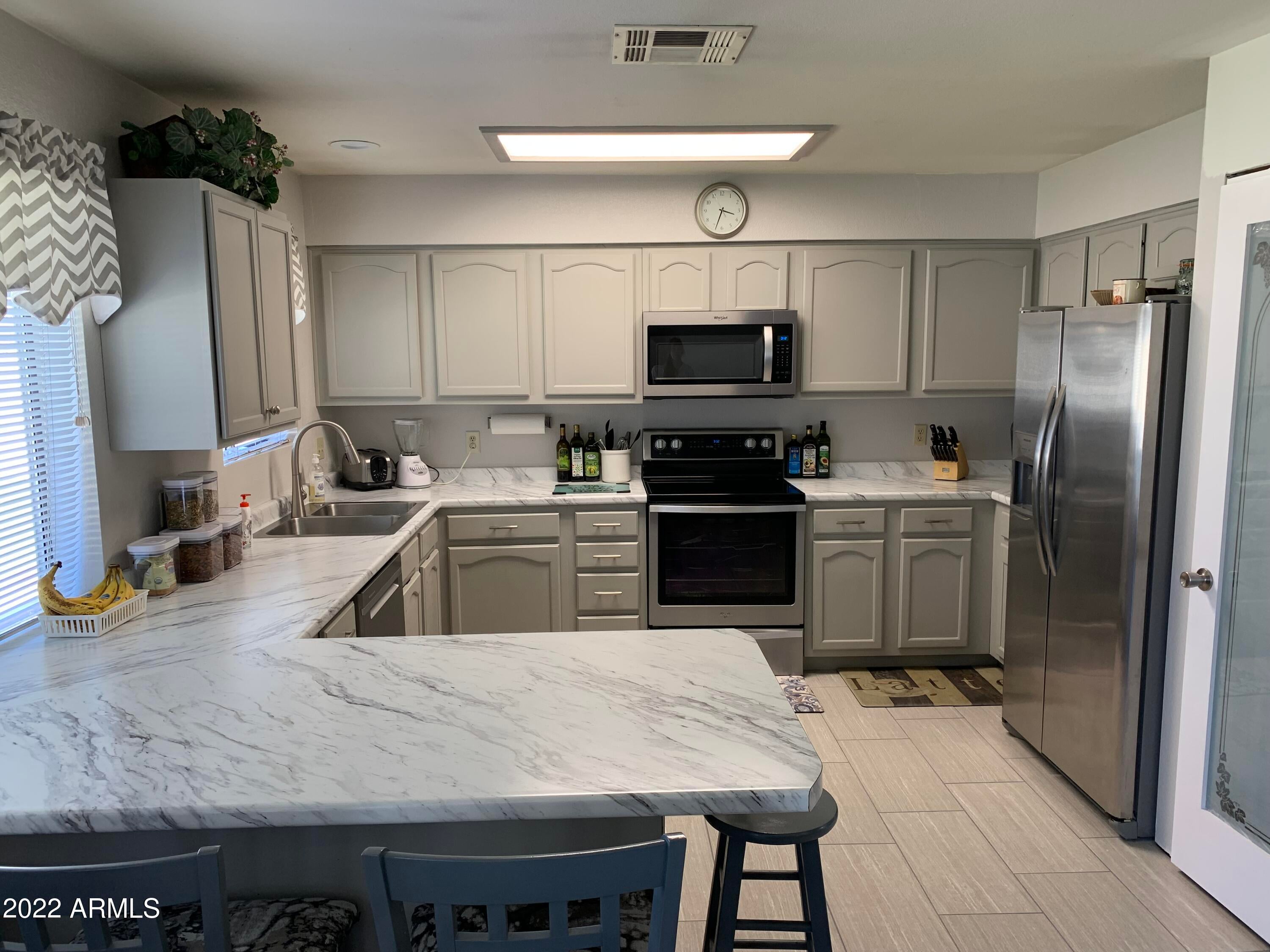 1832 E Hermosa Drive