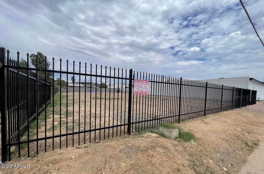 Photo of 536 E Vogel Avenue #-, Phoenix, AZ 85020 (MLS # 6998559)