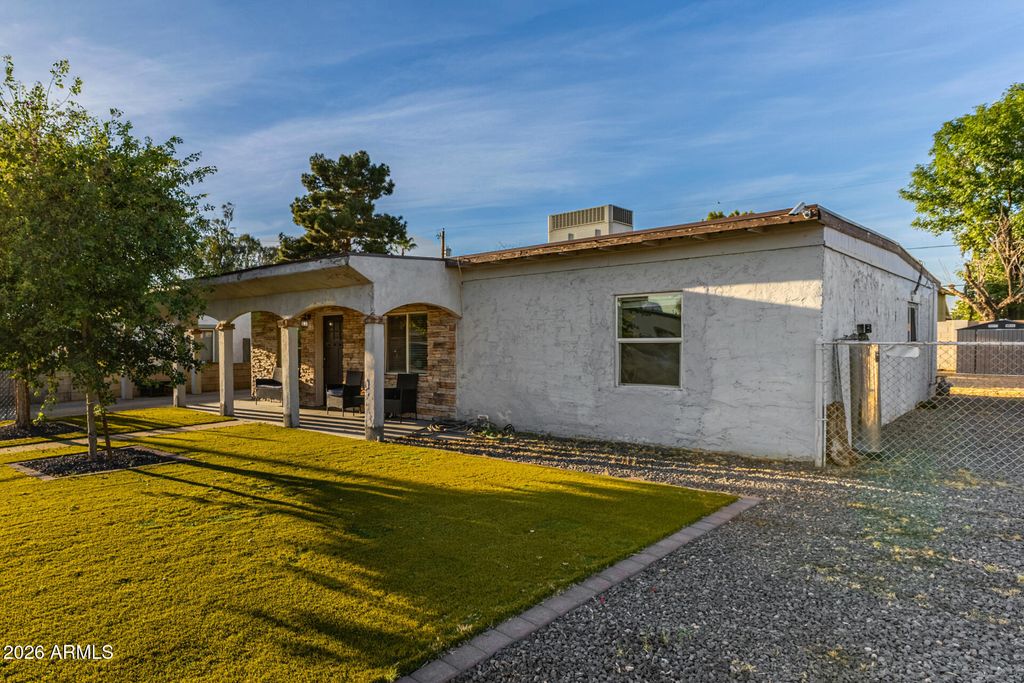 Photo of 2626 W Northview Avenue, Phoenix, AZ 85051 (MLS # 7001873)