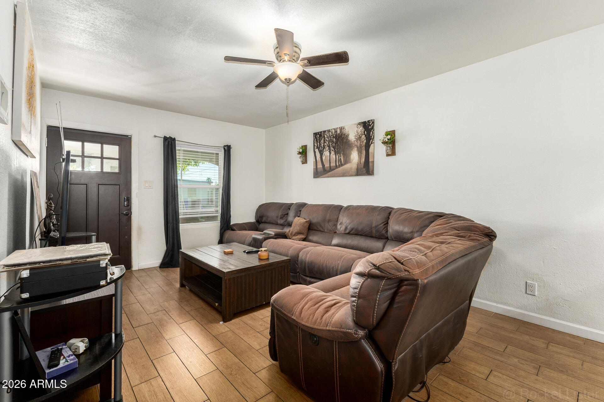 2626 W NORTHVIEW Avenue