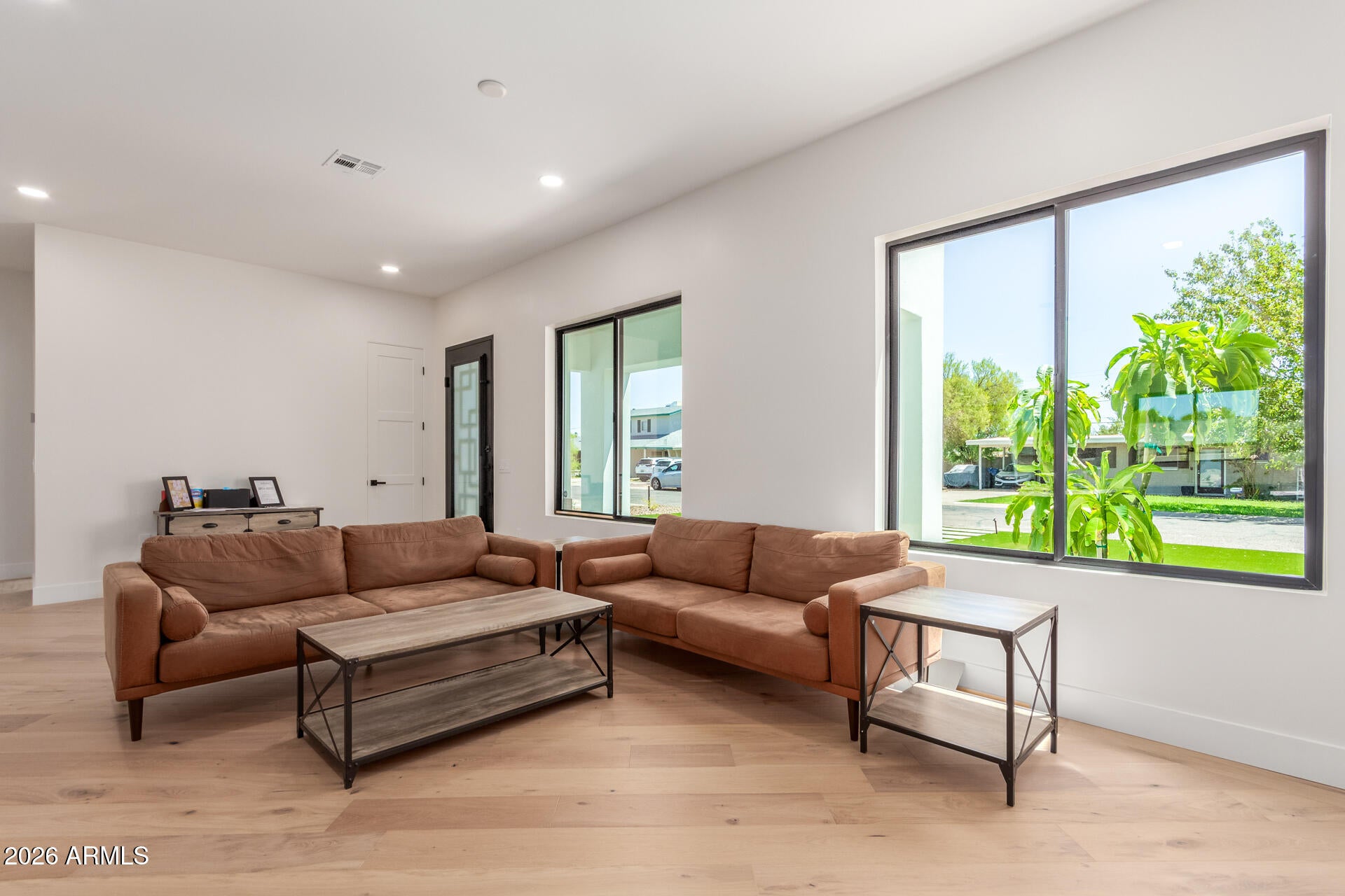 3014 E AVALON Drive