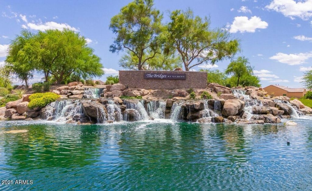 Photo of 4868 S Hemet Street, Gilbert, AZ 85298 (MLS # 6950615)