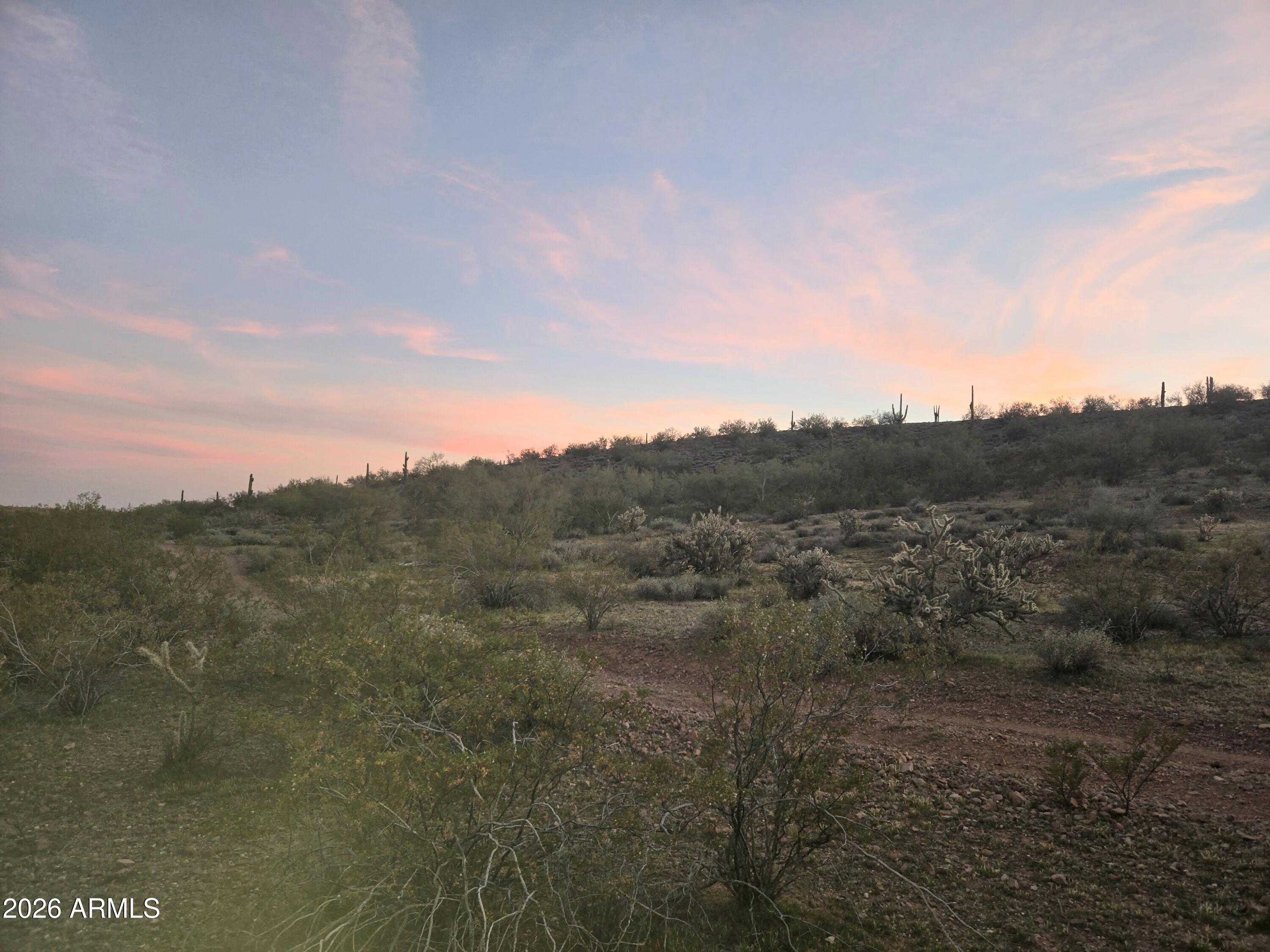 43009 N Castle Hot Springs Road '-'