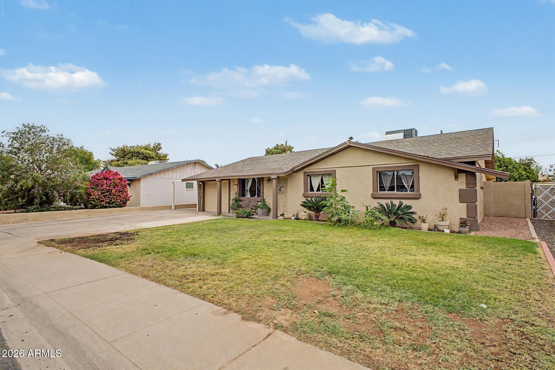 3613 W Echo Lane