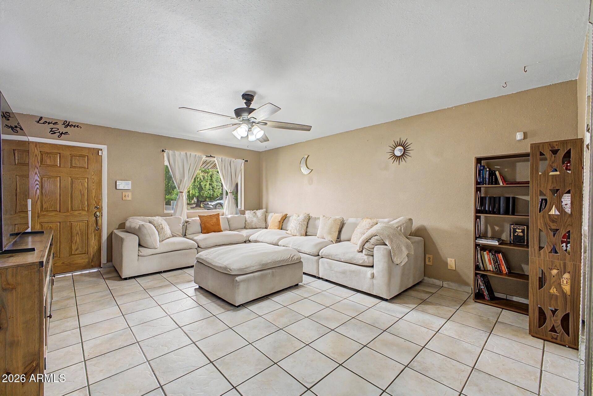 3613 W Echo Lane