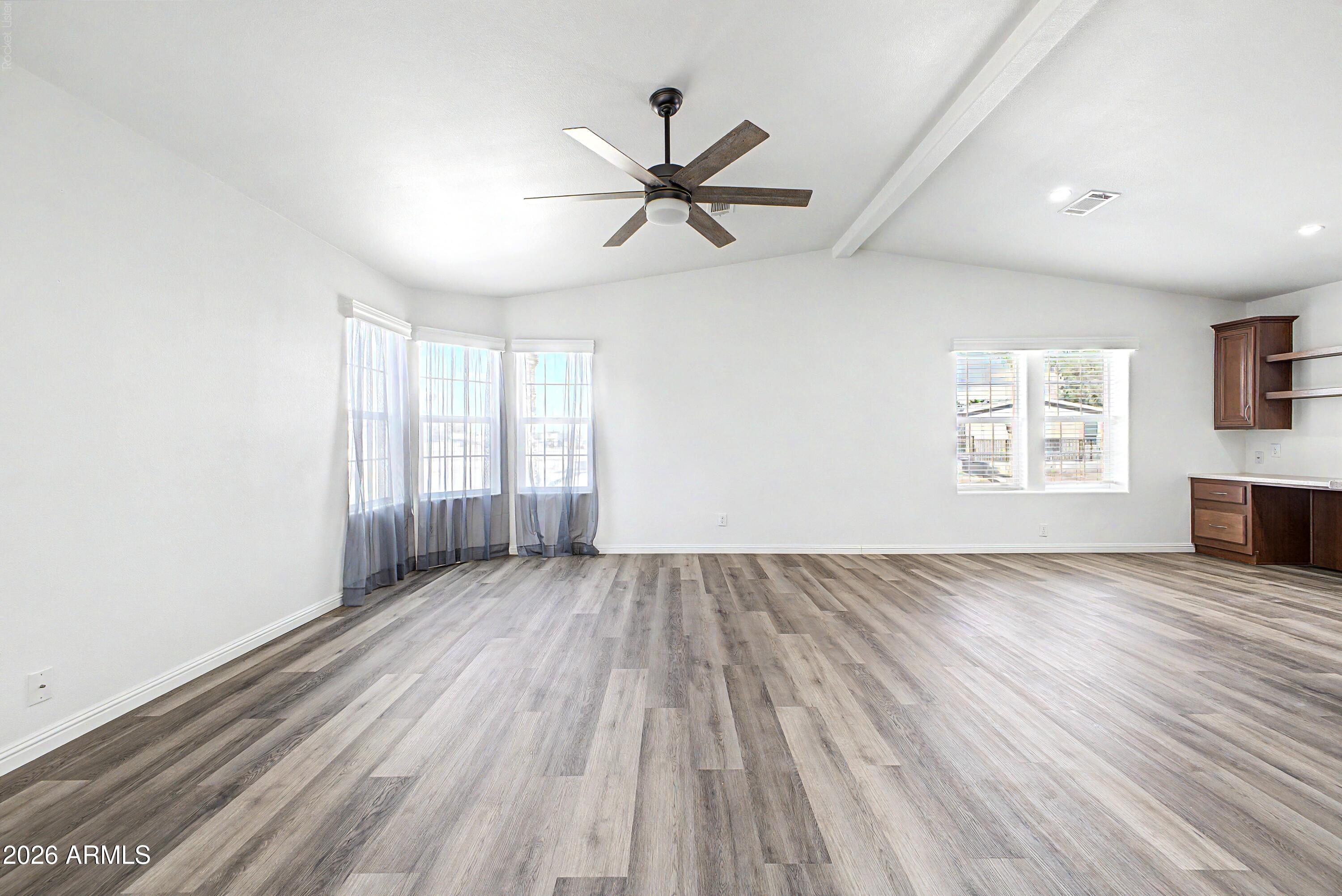 11201 N El Mirage Rd -- 1261