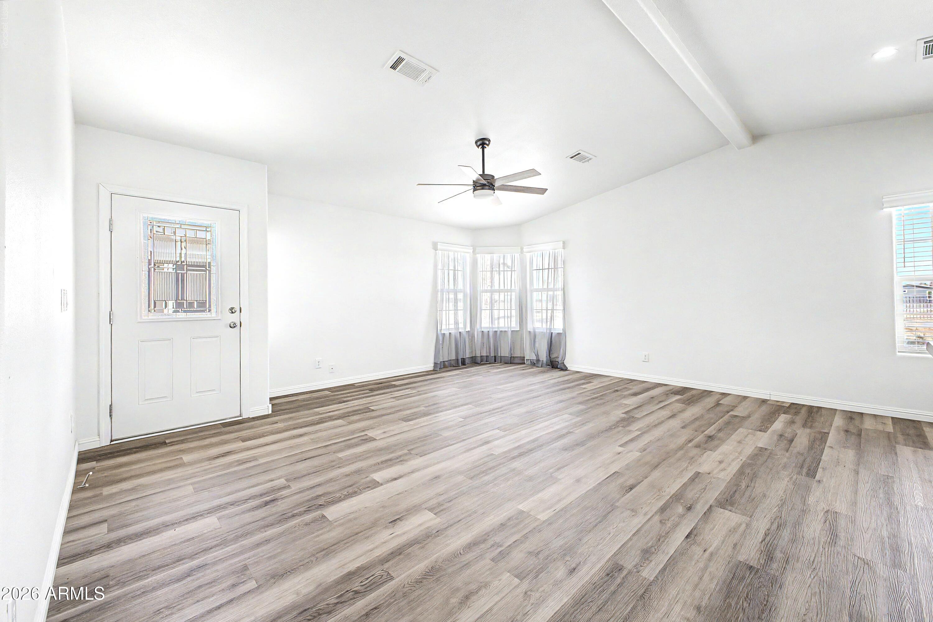 11201 N El Mirage Rd -- 1261