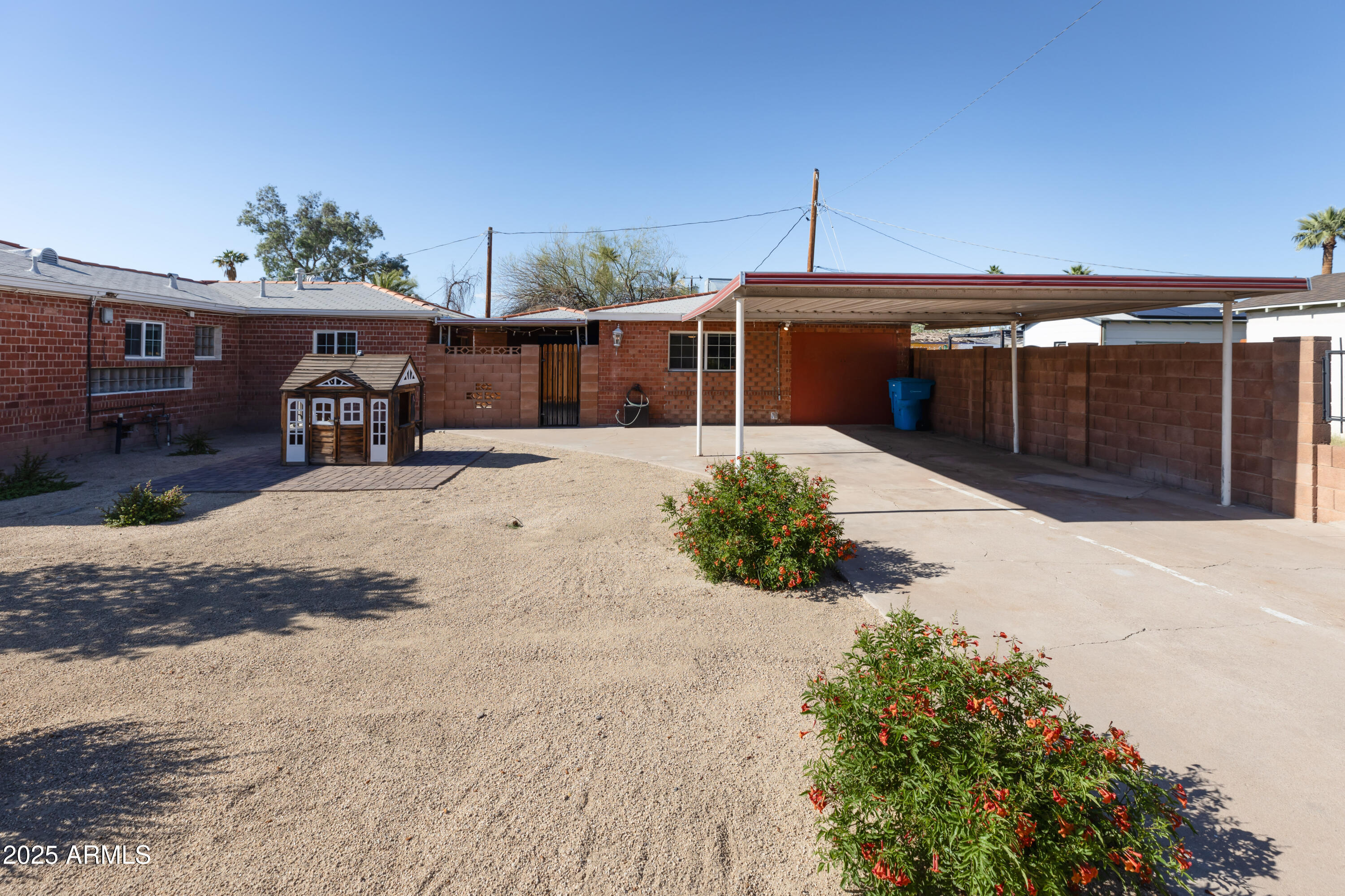 1330 E MONTE VISTA Road