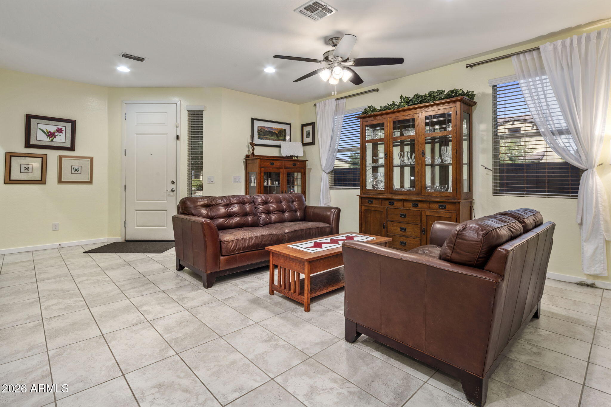 1013 W BLUE RIDGE Drive