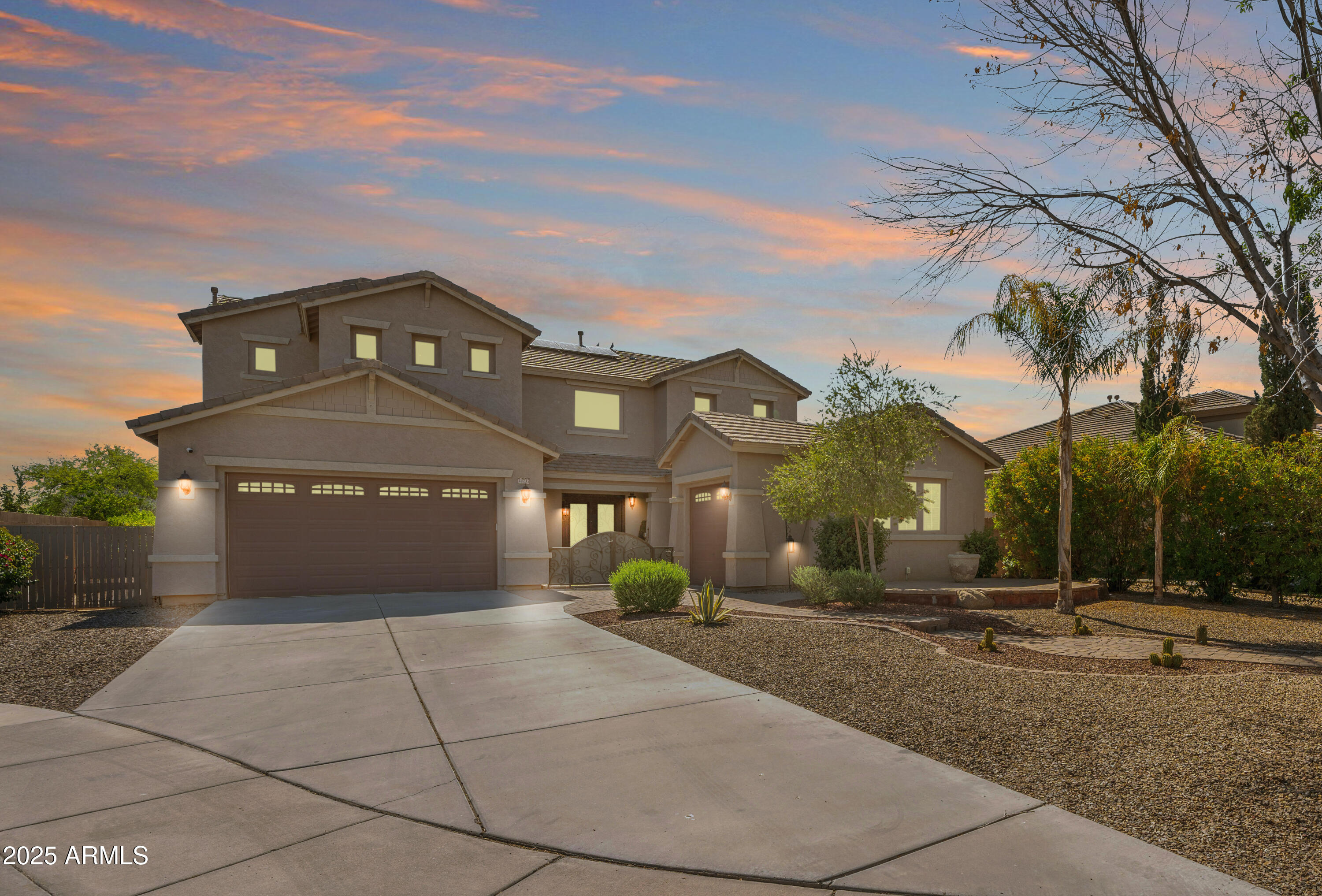 22737 N SUNSET Drive