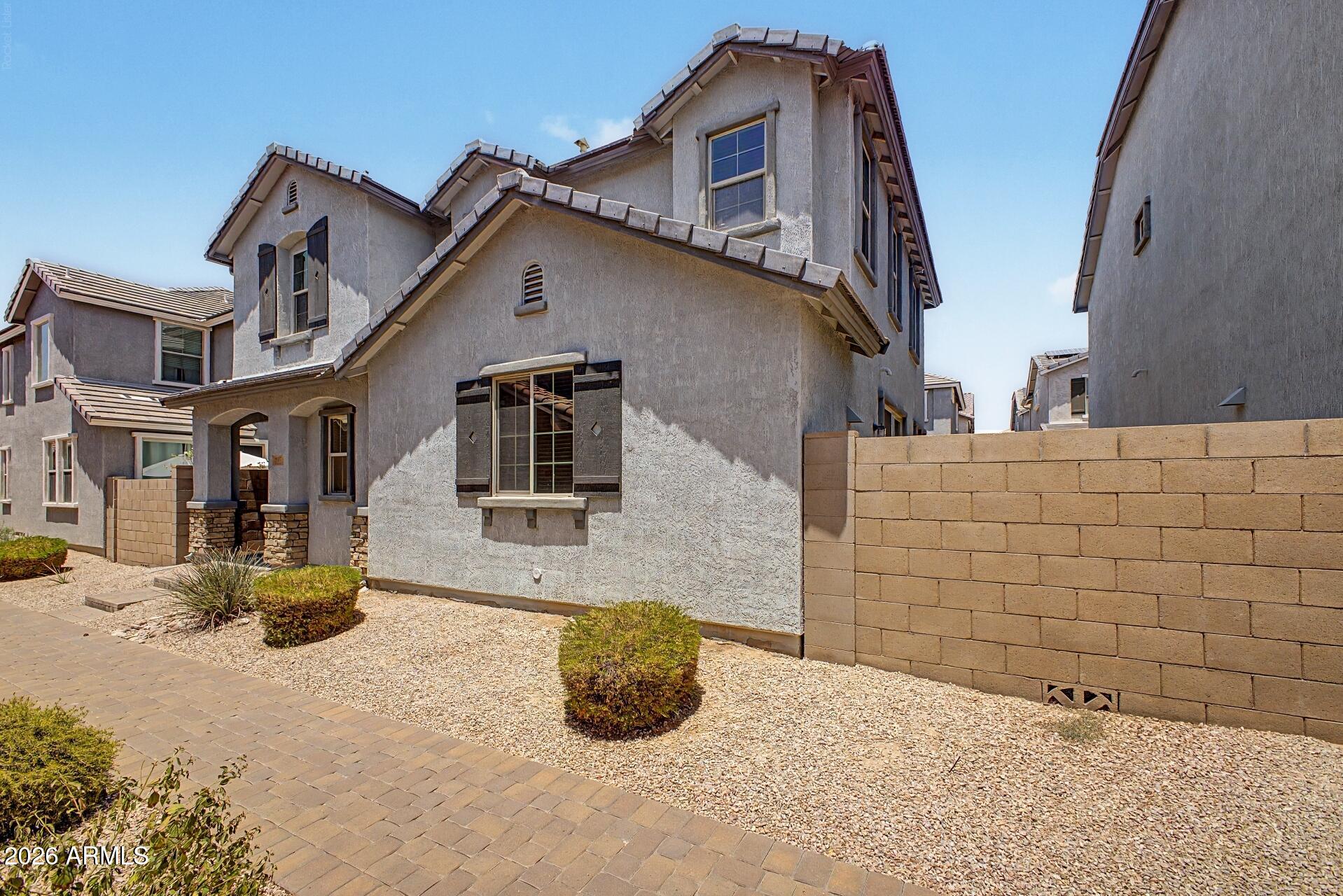 207 N SANDAL --