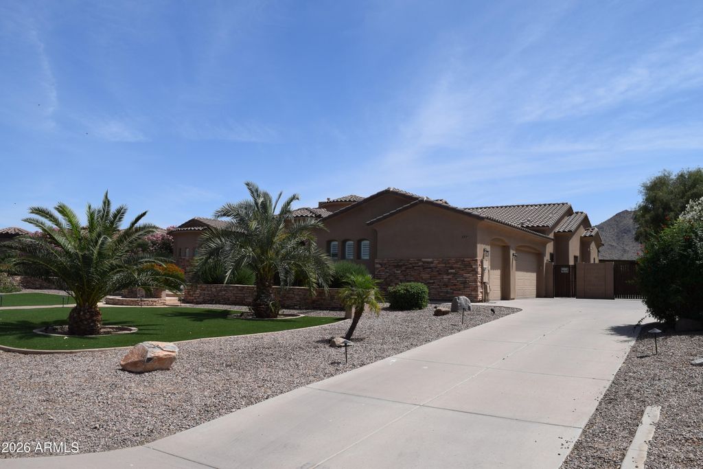 Photo of 3771 E Sunnydale Drive, Queen Creek, AZ 85142 (MLS # 7017251)