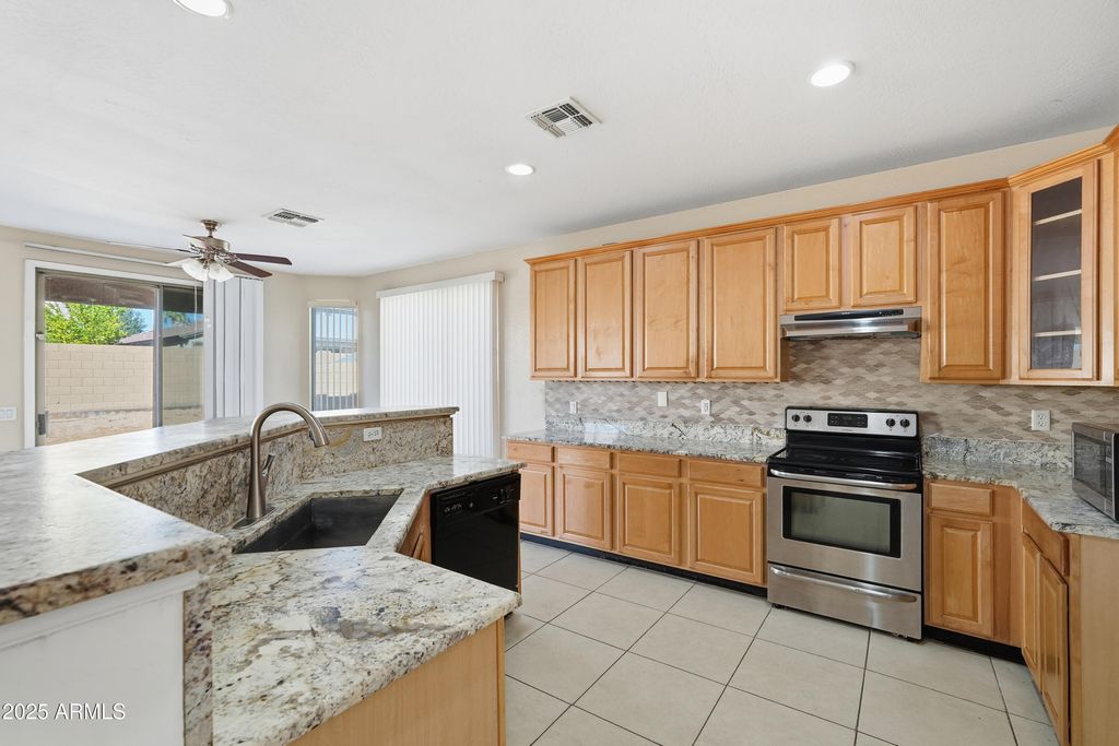 Photo of 10910 W Davis Lane, Avondale, AZ 85323 (MLS # 6953971)