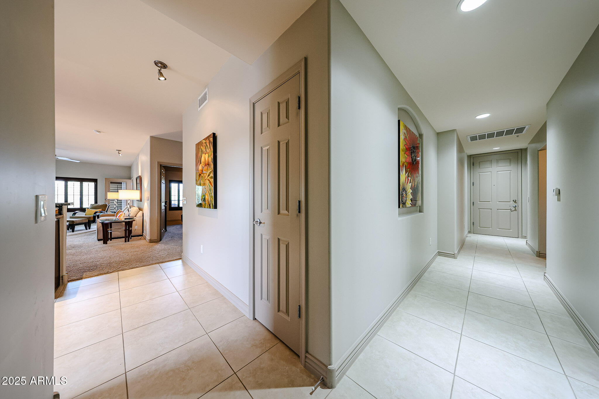 5350 E DEER VALLEY Drive 2256