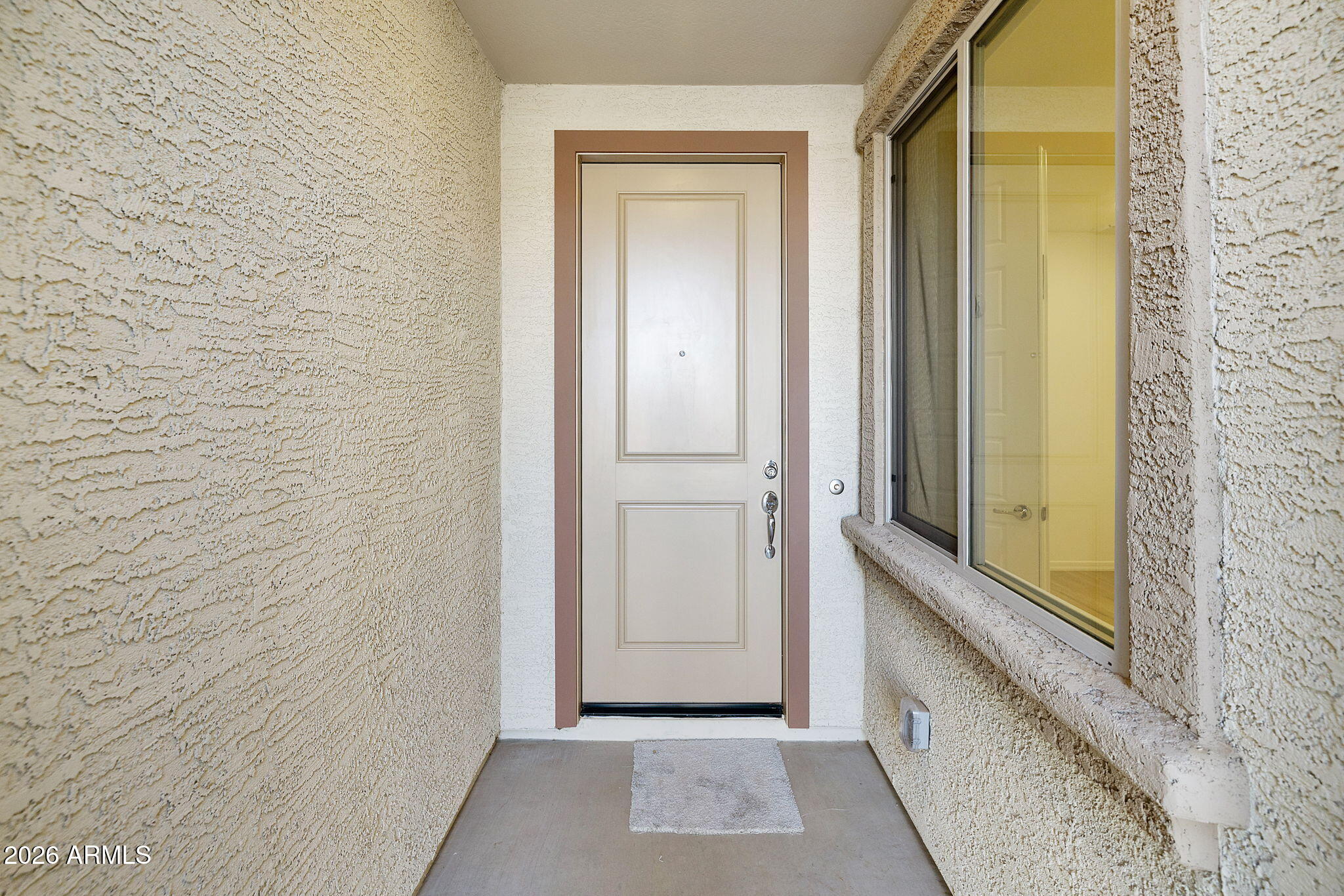 19021 W ROSE Lane