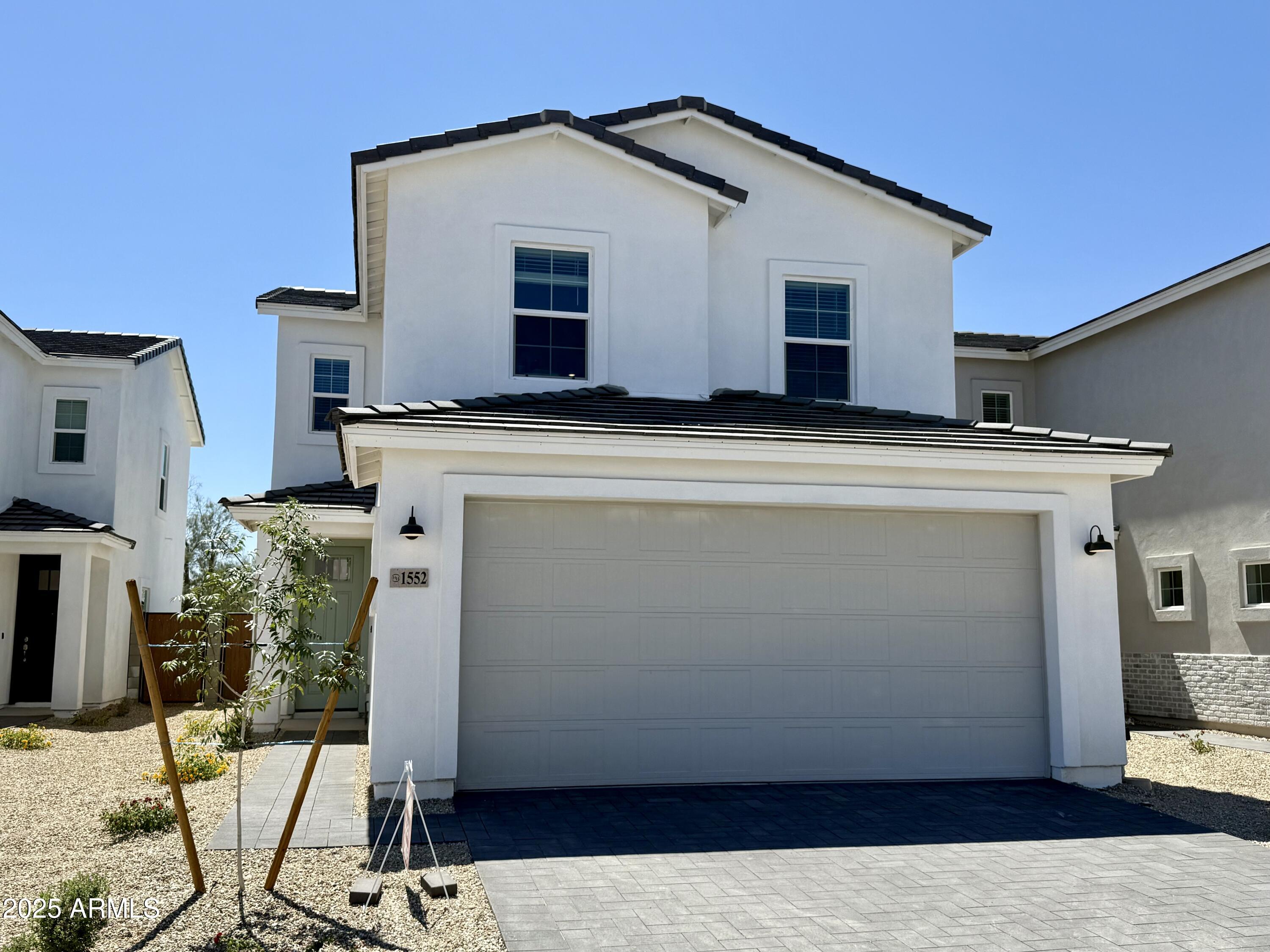 1552 N PUEBLO Drive