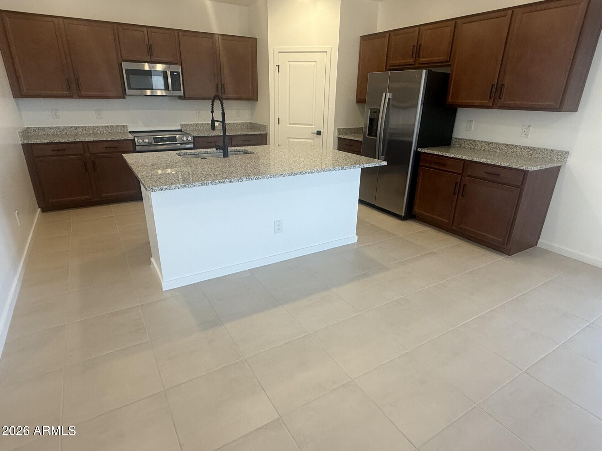 25178 W LA SALLE Street