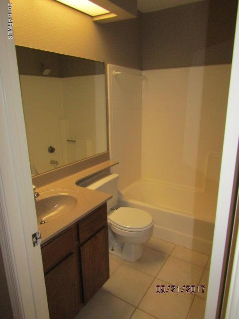 2035 S Elm Street Unit 204