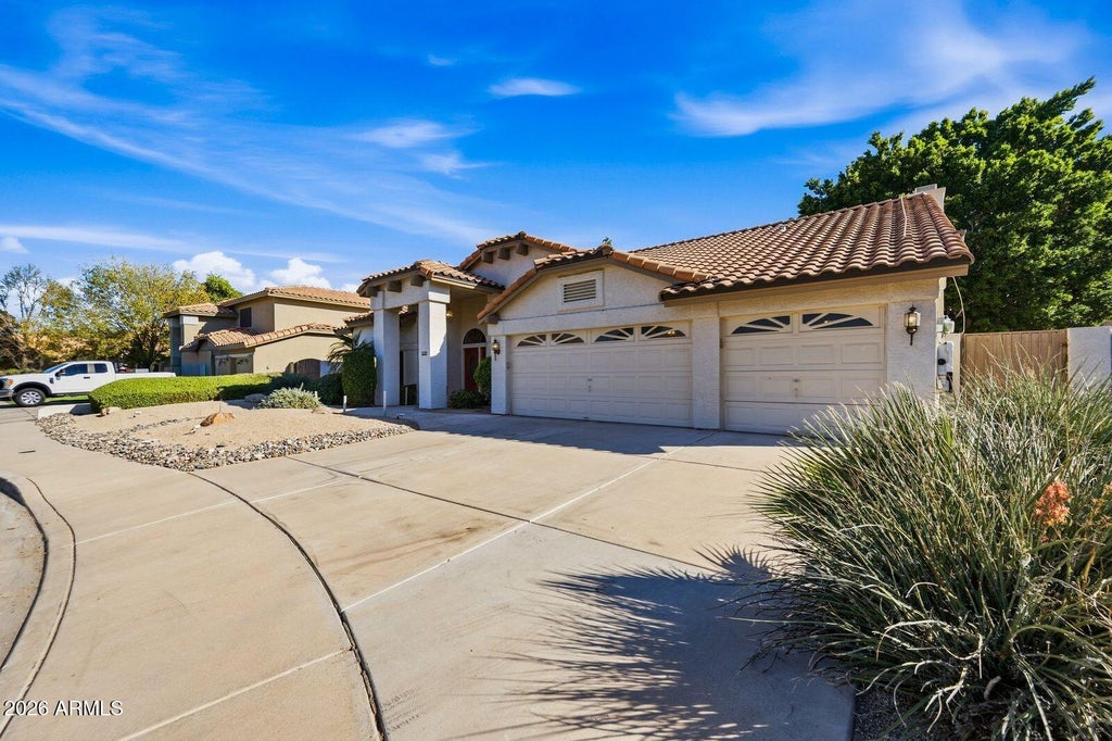 Photo of 10945 W Bermuda Drive, Avondale, AZ 85392 (MLS # 7092334)