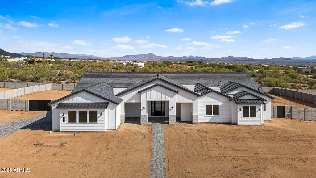 Photo of 13930 E Barwick Drive, Scottsdale, AZ 85262 (MLS # 6834992)