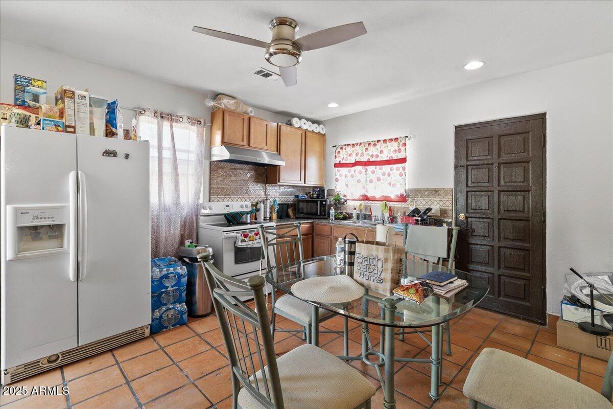 421 S WILBUR --