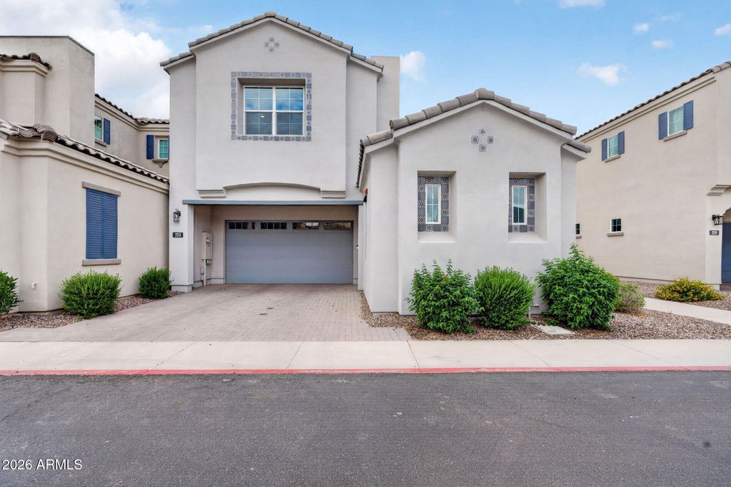 Photo of 253 E Balsam Drive, Chandler, AZ 85286 (MLS # 7024896)