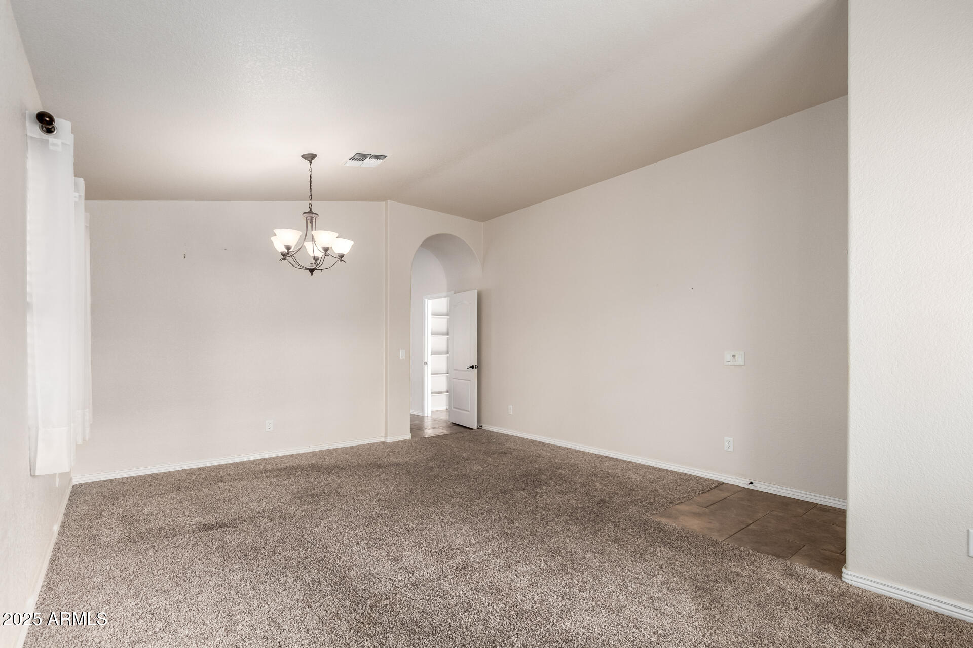 4284 E WILDHORSE Drive