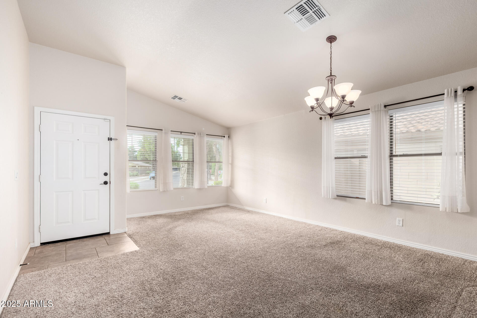 4284 E WILDHORSE Drive