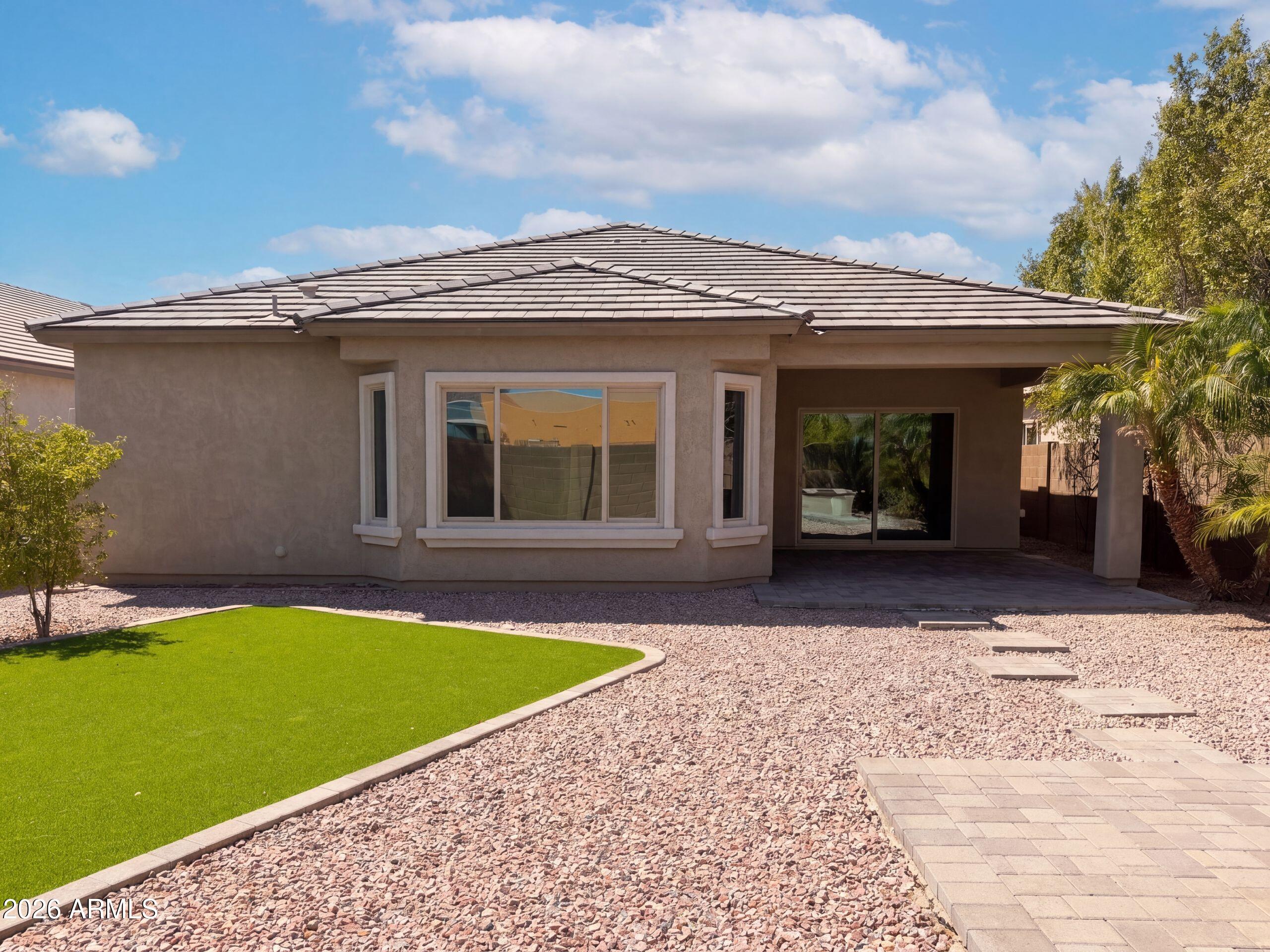 2626 W GRAY WOLF Trail