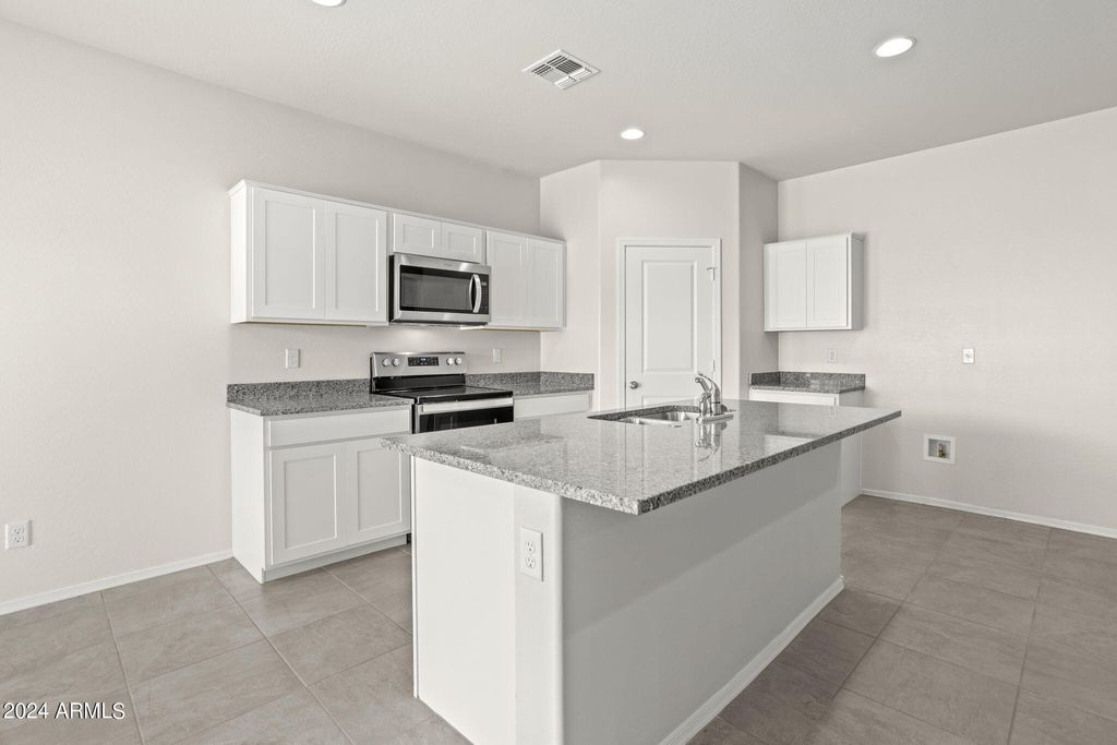 Photo of 981 N 13th Place, Coolidge, AZ 85128 (MLS # 6935451)