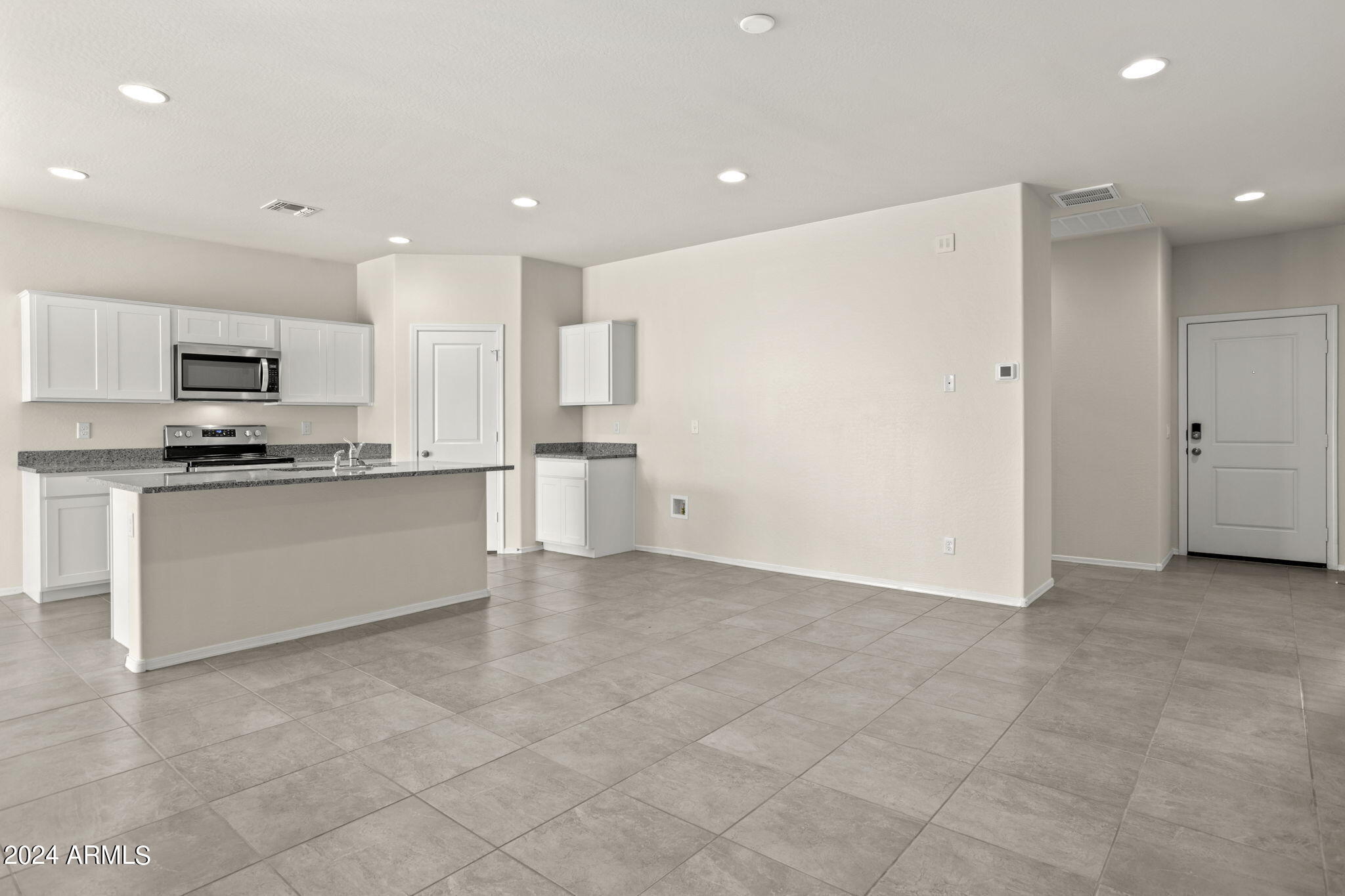 981 N 13TH Place