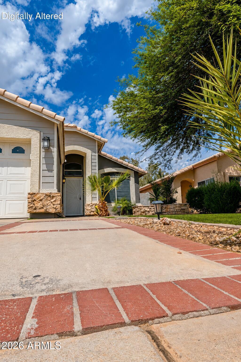 2008 N 89TH Drive