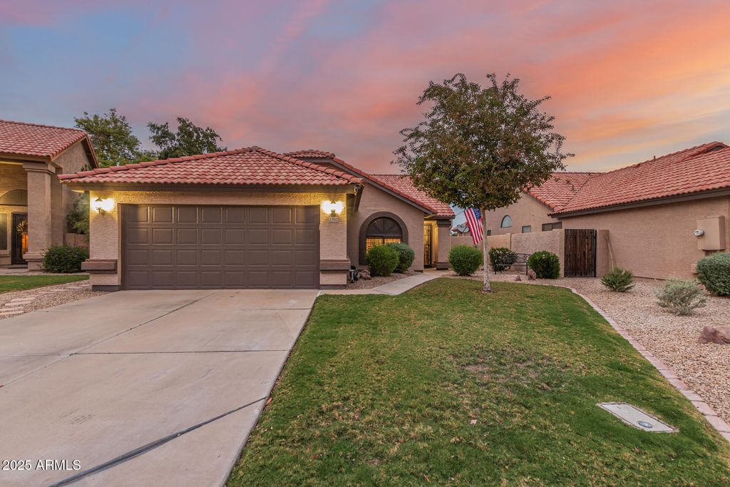 Photo of 1350 W Seascape Drive, Gilbert, AZ 85233 (MLS # 6949657)