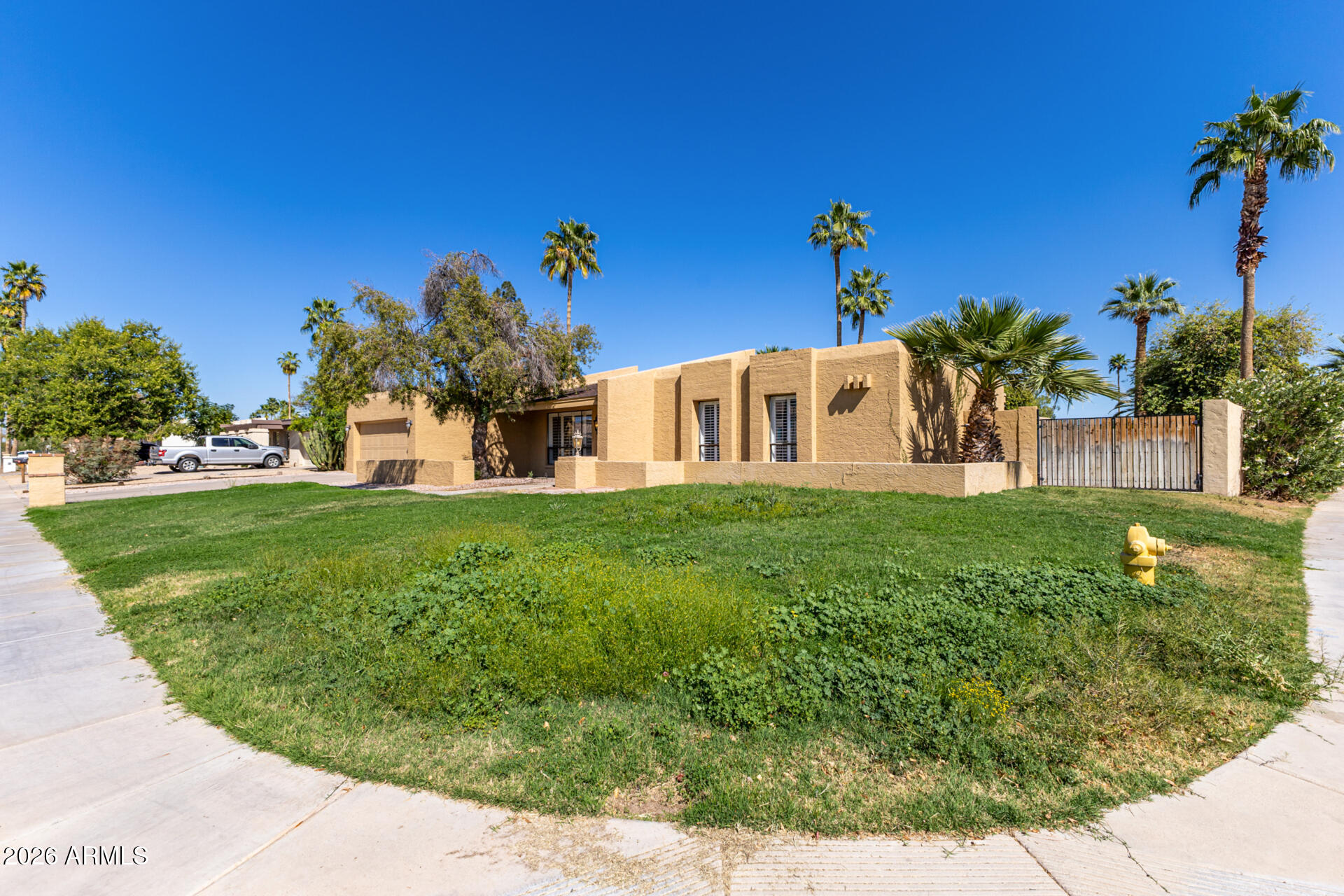 6517 S HAZELTON Lane