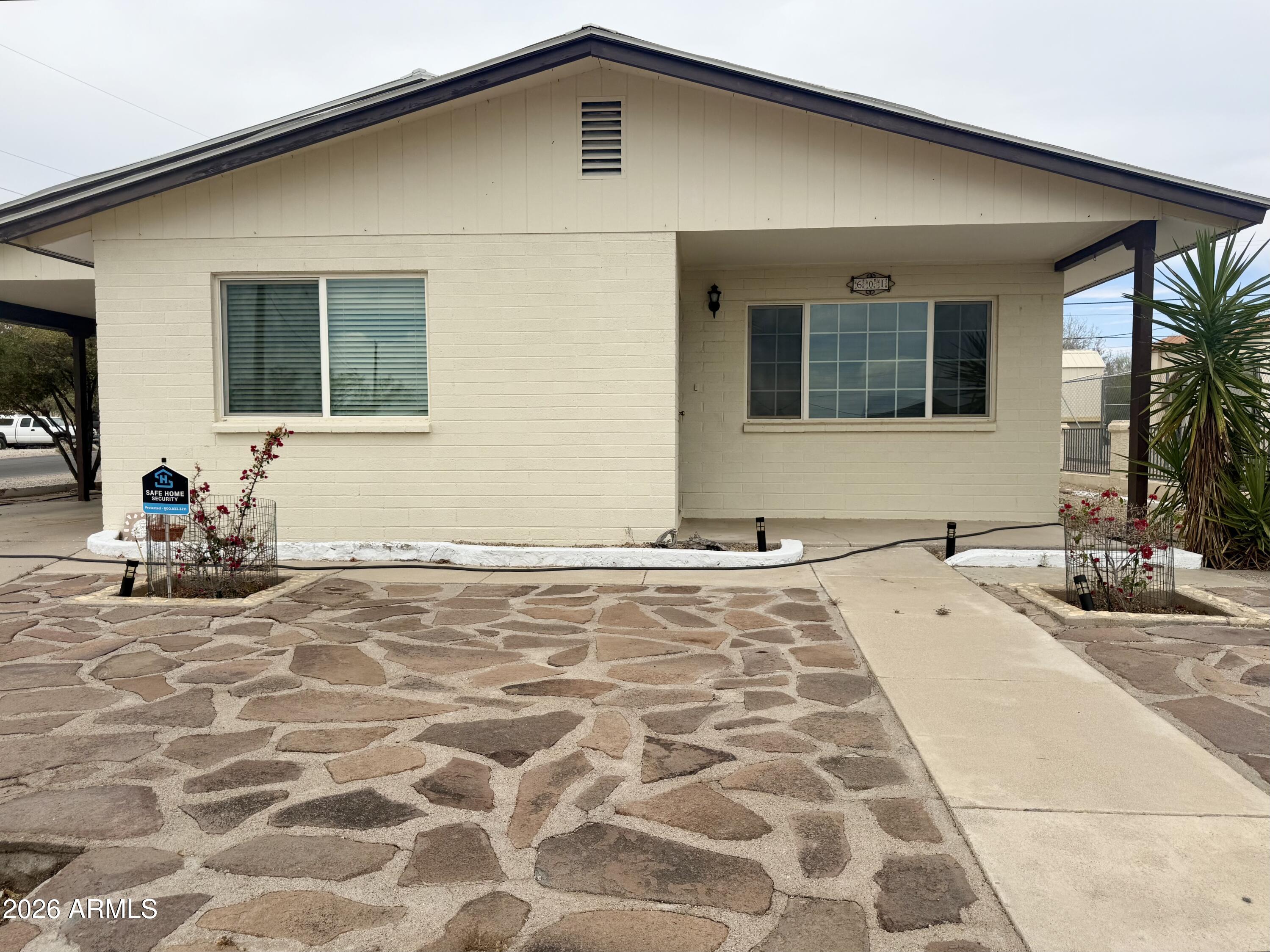 601 N THOMPSON Avenue