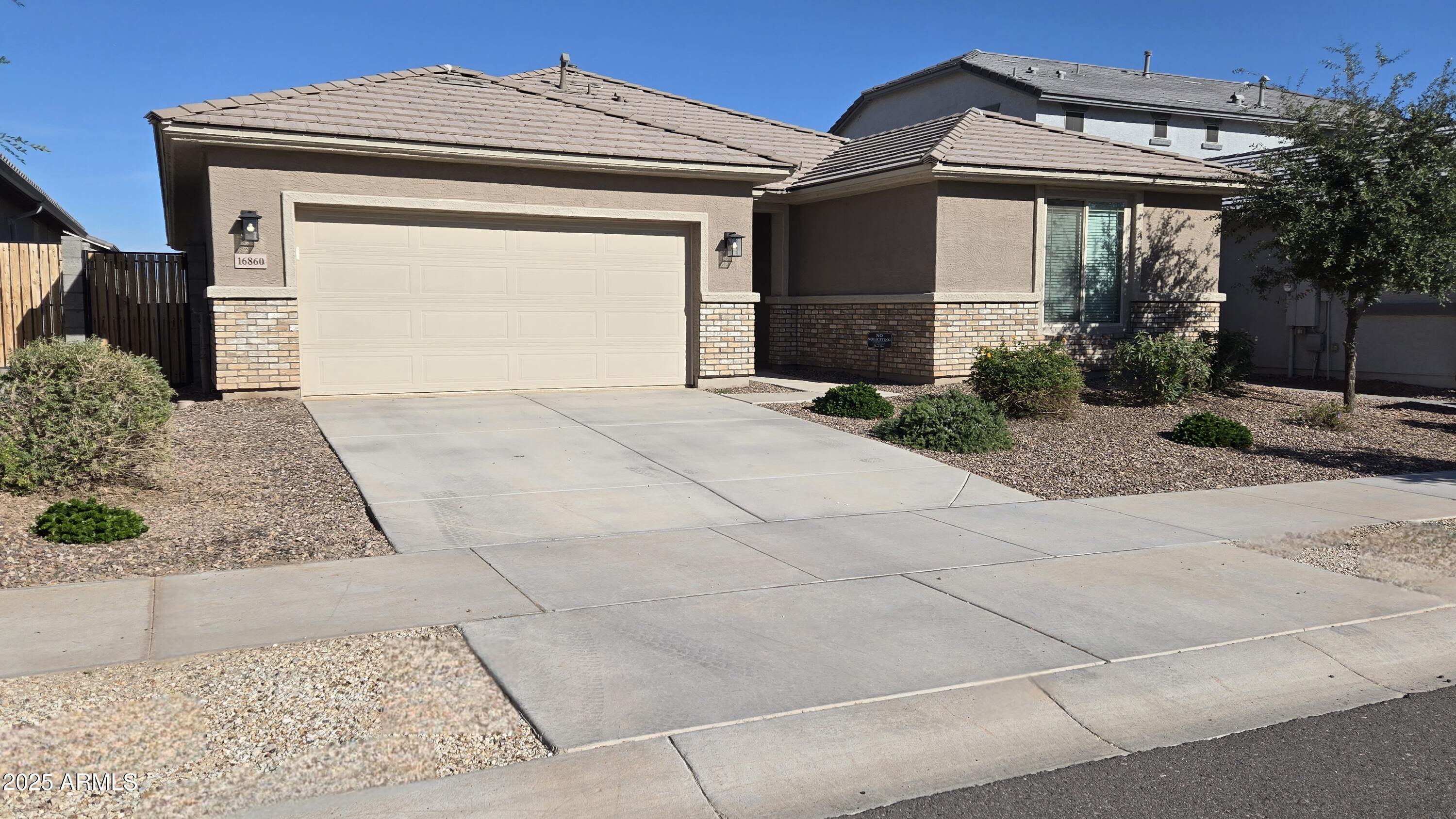 16860 W Buckhorn Trail