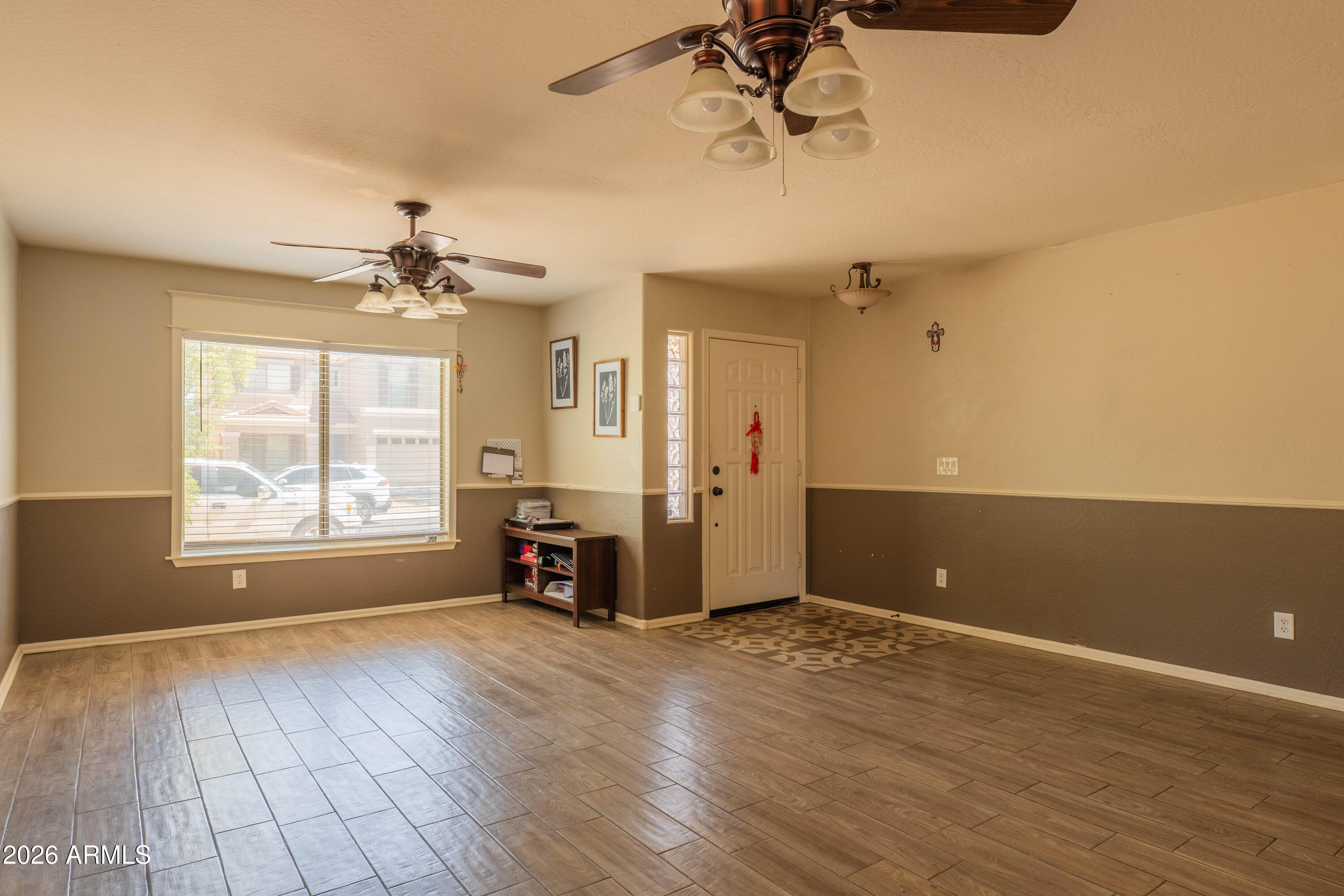 40853 W SANDERS Way