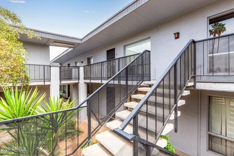 3230 E PINCHOT Avenue 26 Phoenix AZ 85018