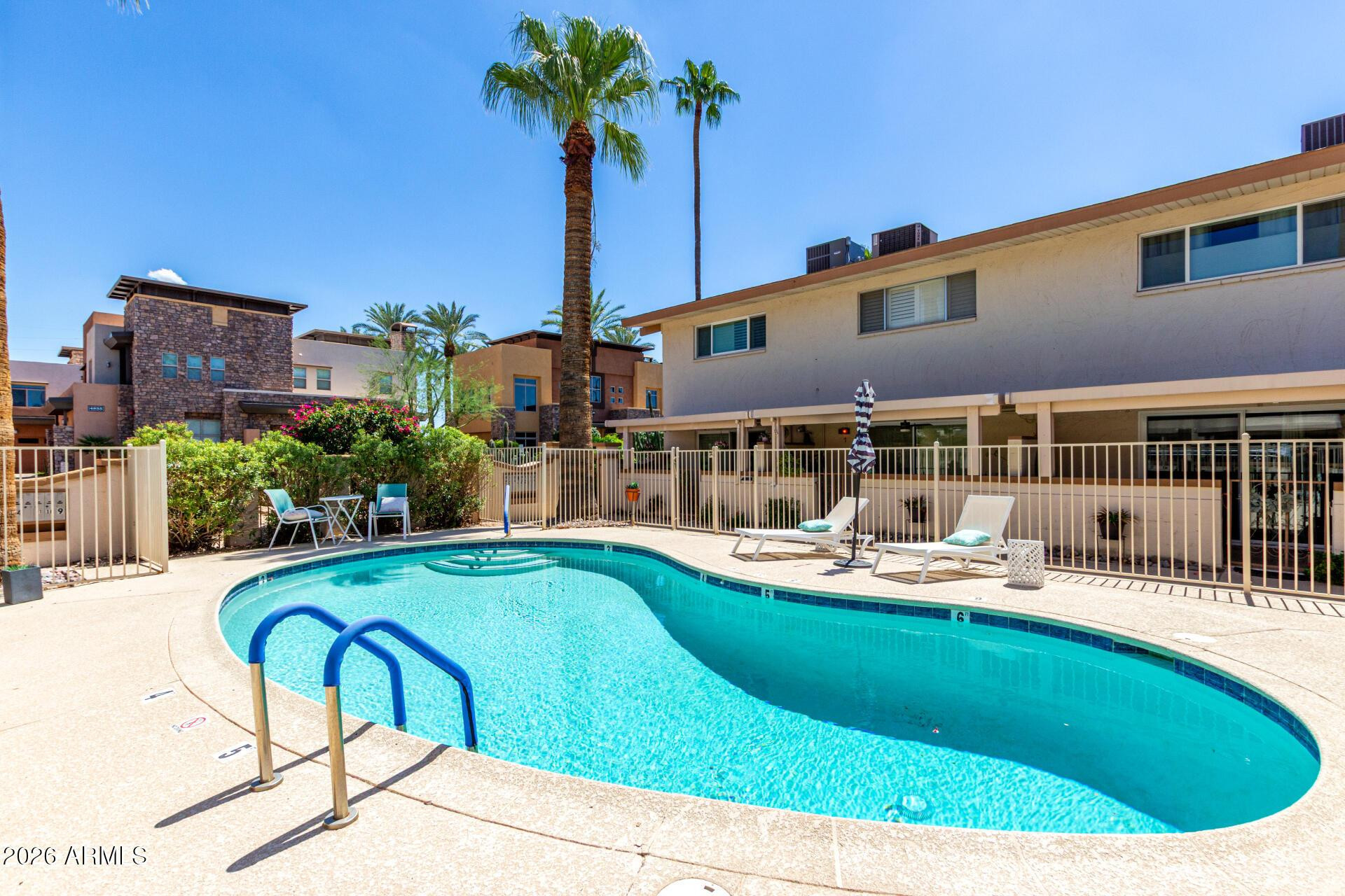 4848 N WOODMERE FAIRWAY -- 15